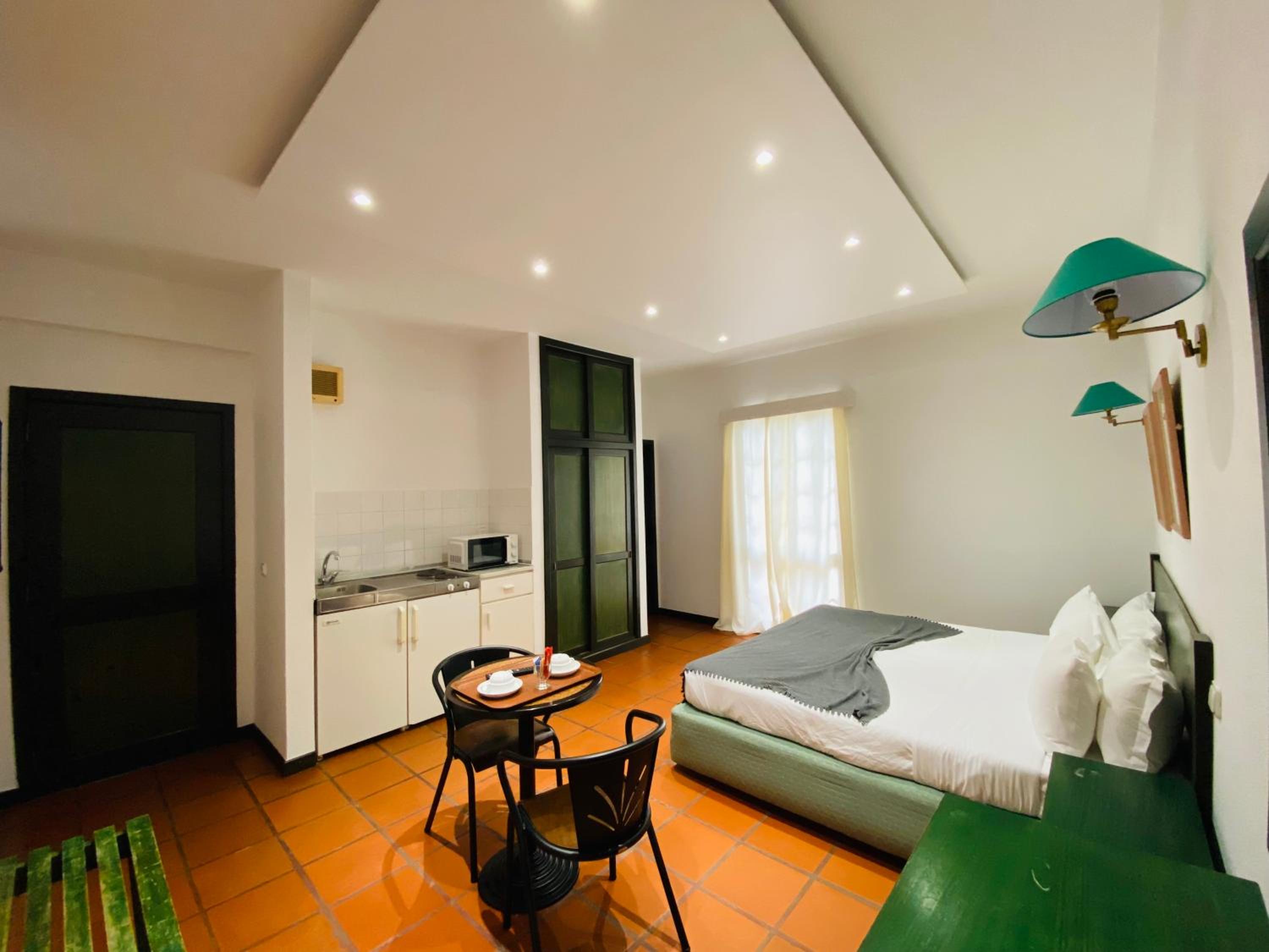 Junior Suite with Balcony - Photo 1
