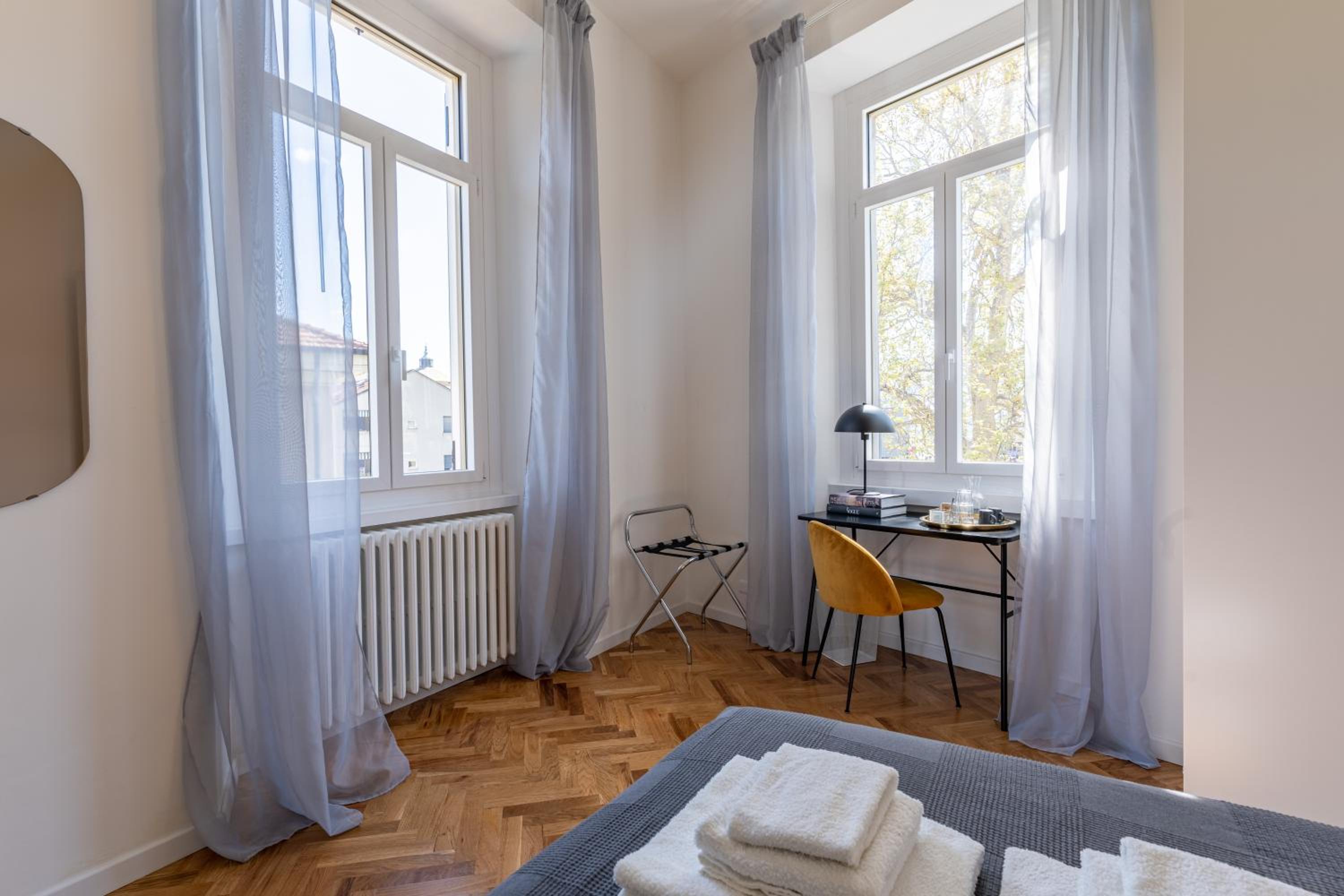 Large Double Room