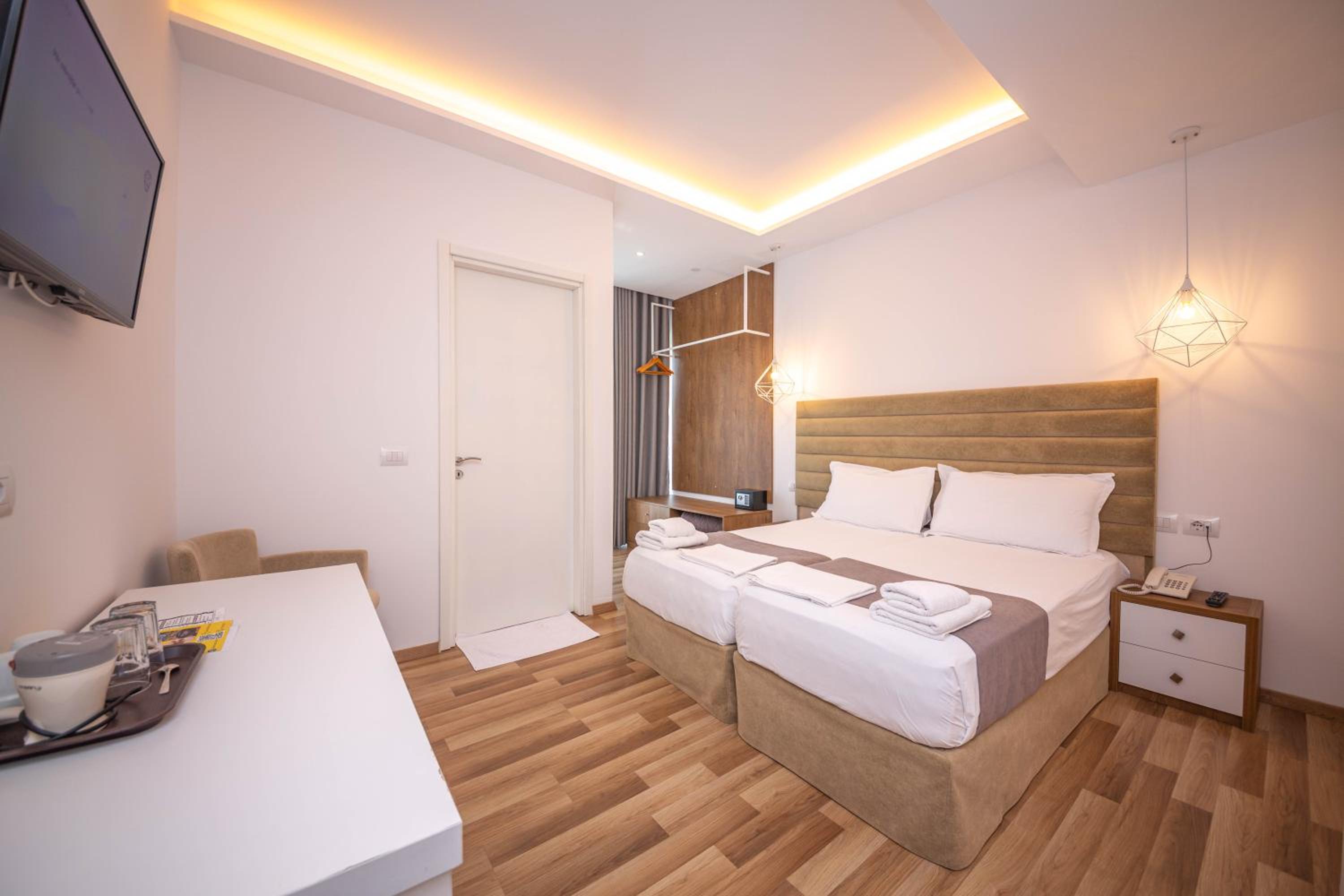 Deluxe Double or Twin Room with Balcony
