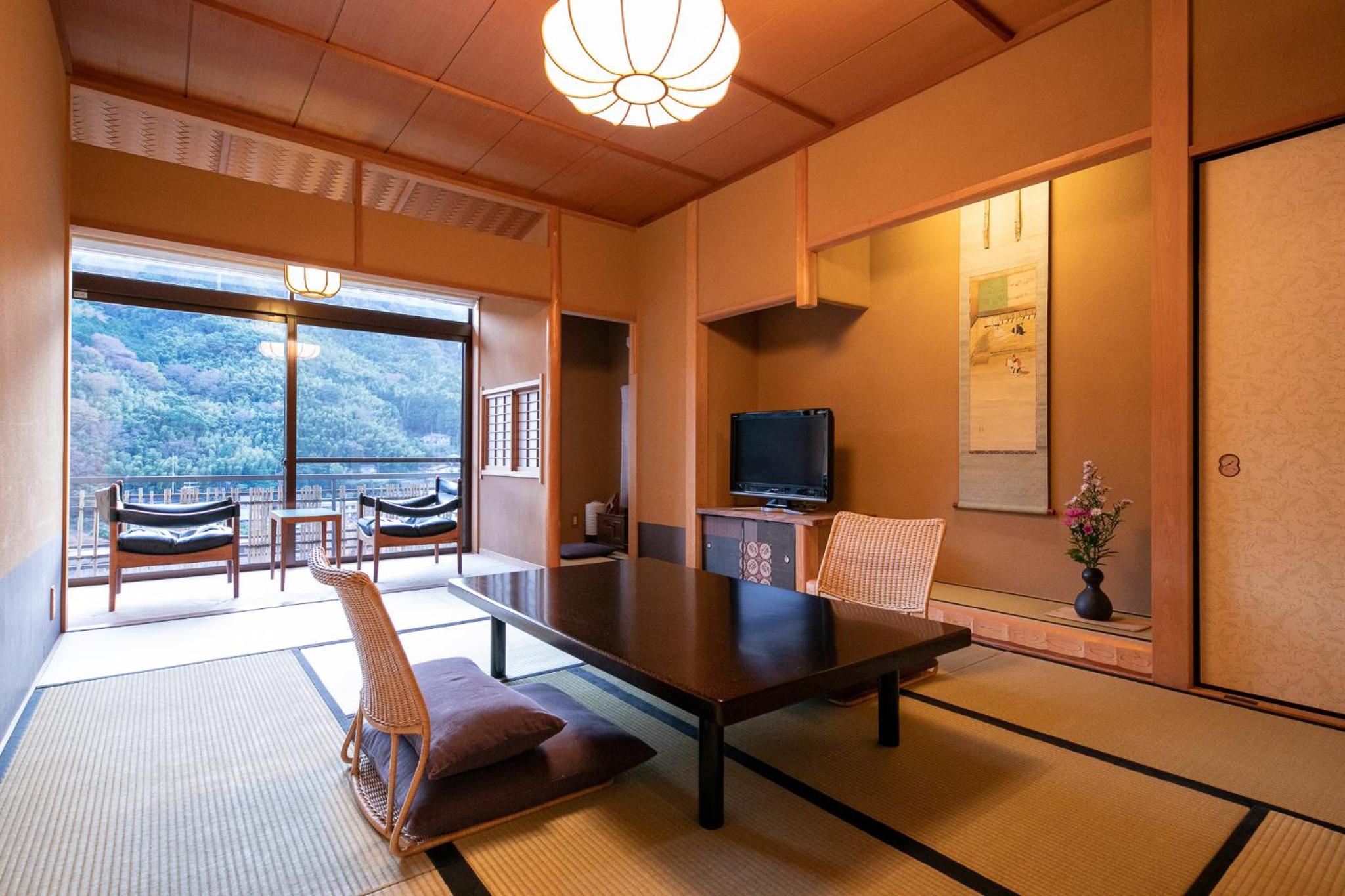Japanese-Style Quadruple Room