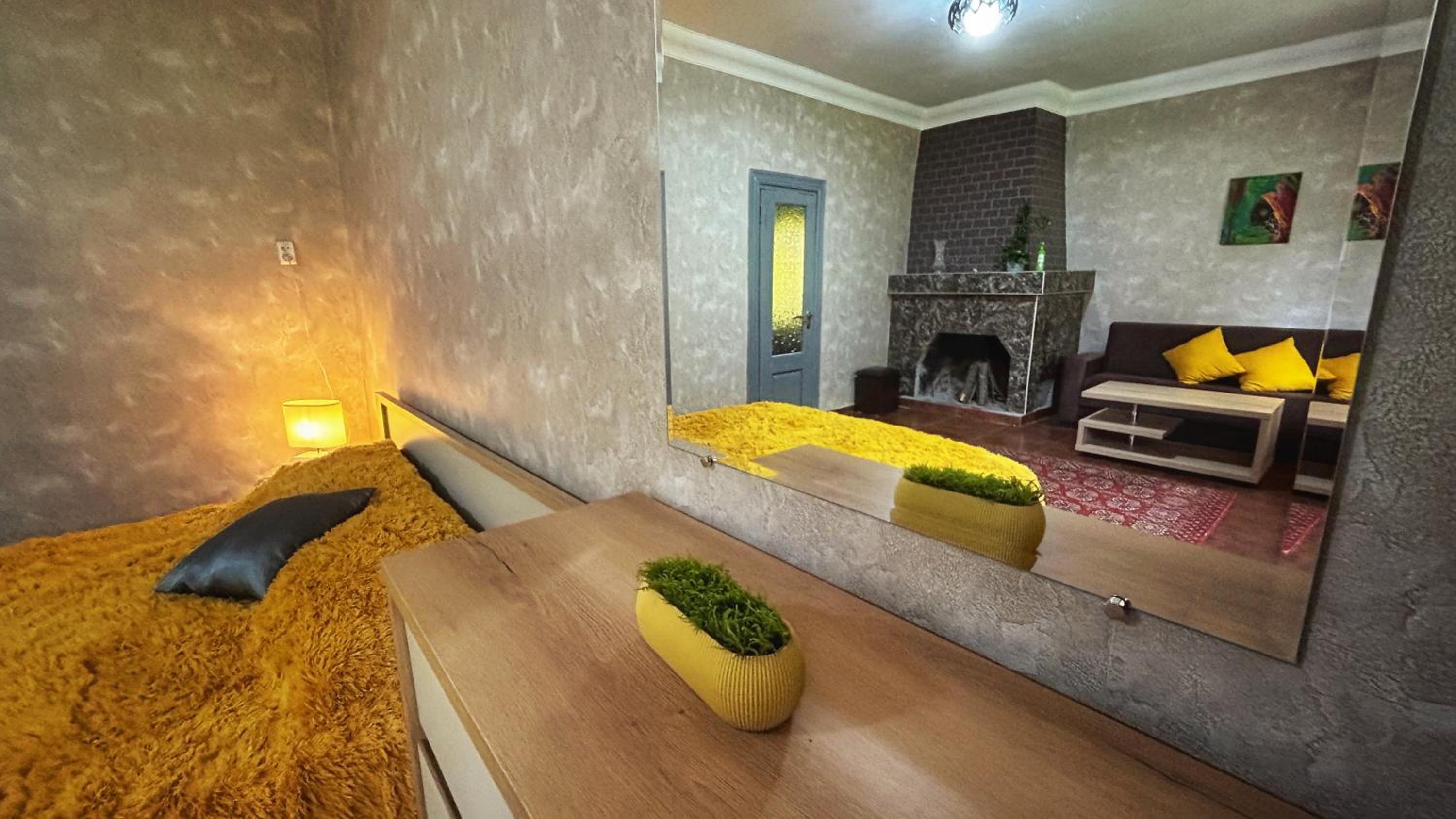 One-Bedroom House photo 1