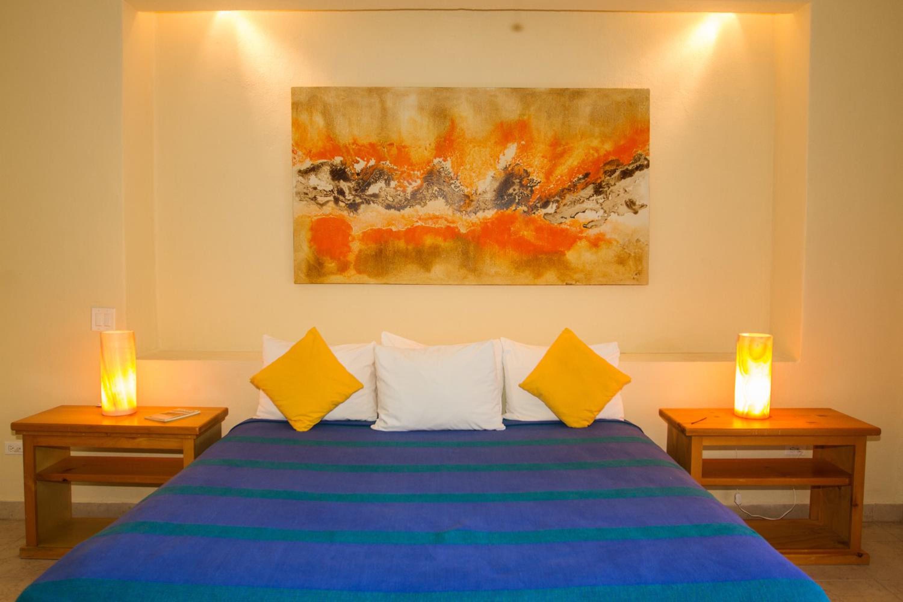 Queen Room - Photo 5