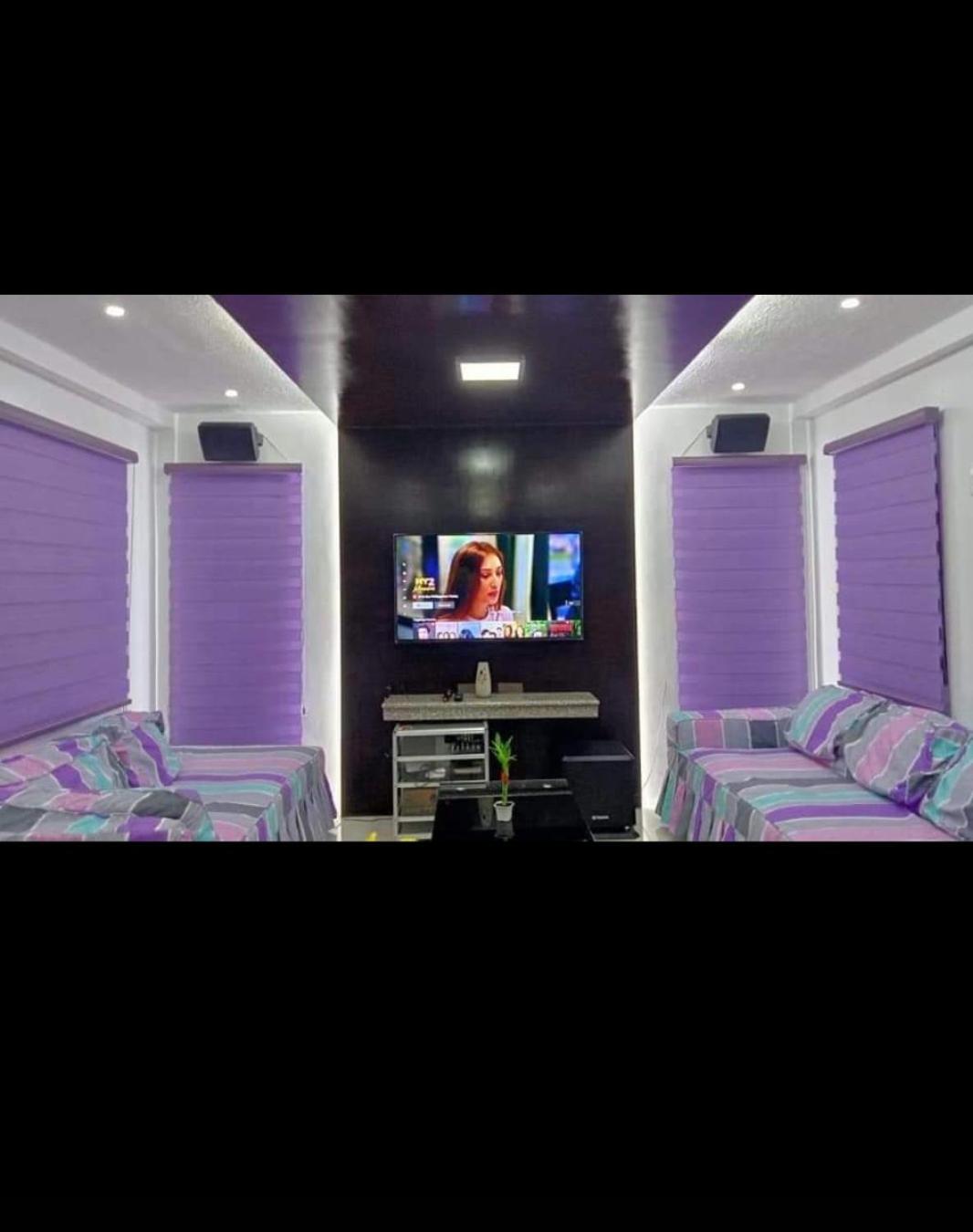 Two-Bedroom House - Photo 18