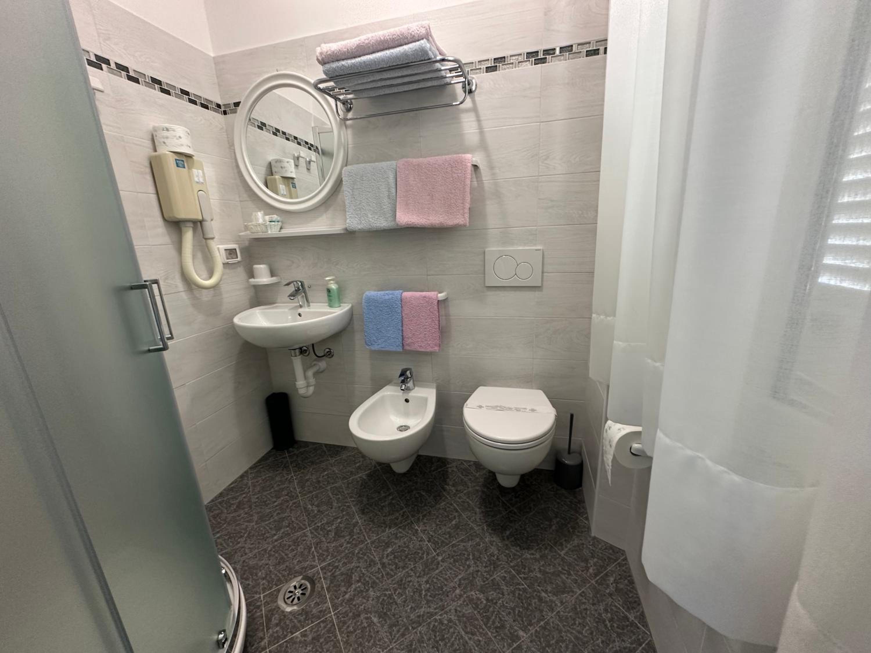 Double or Twin Room photo 2