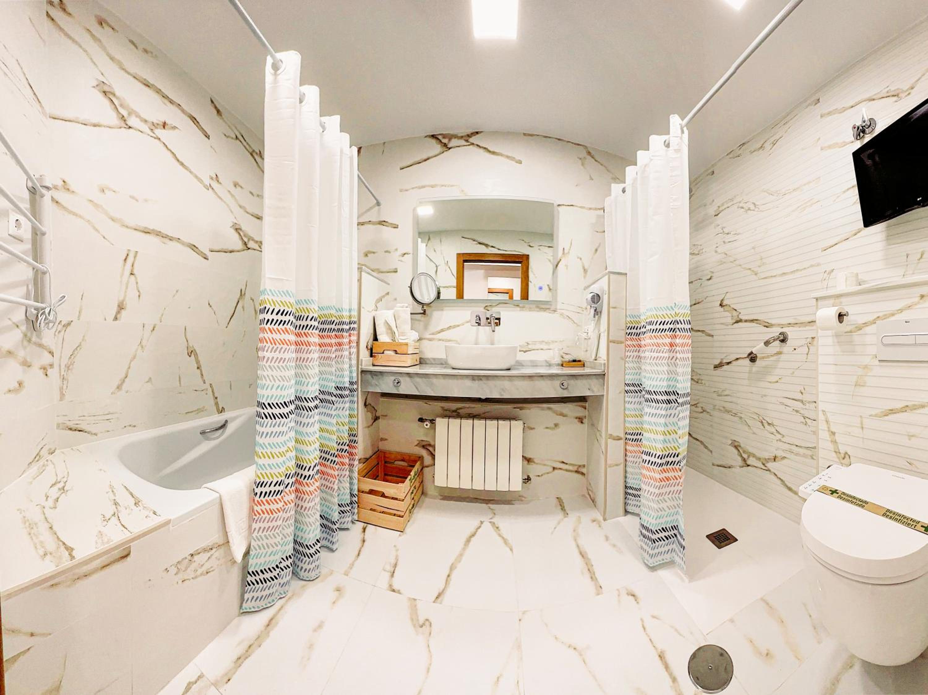 Family Junior Suite - Photo 5