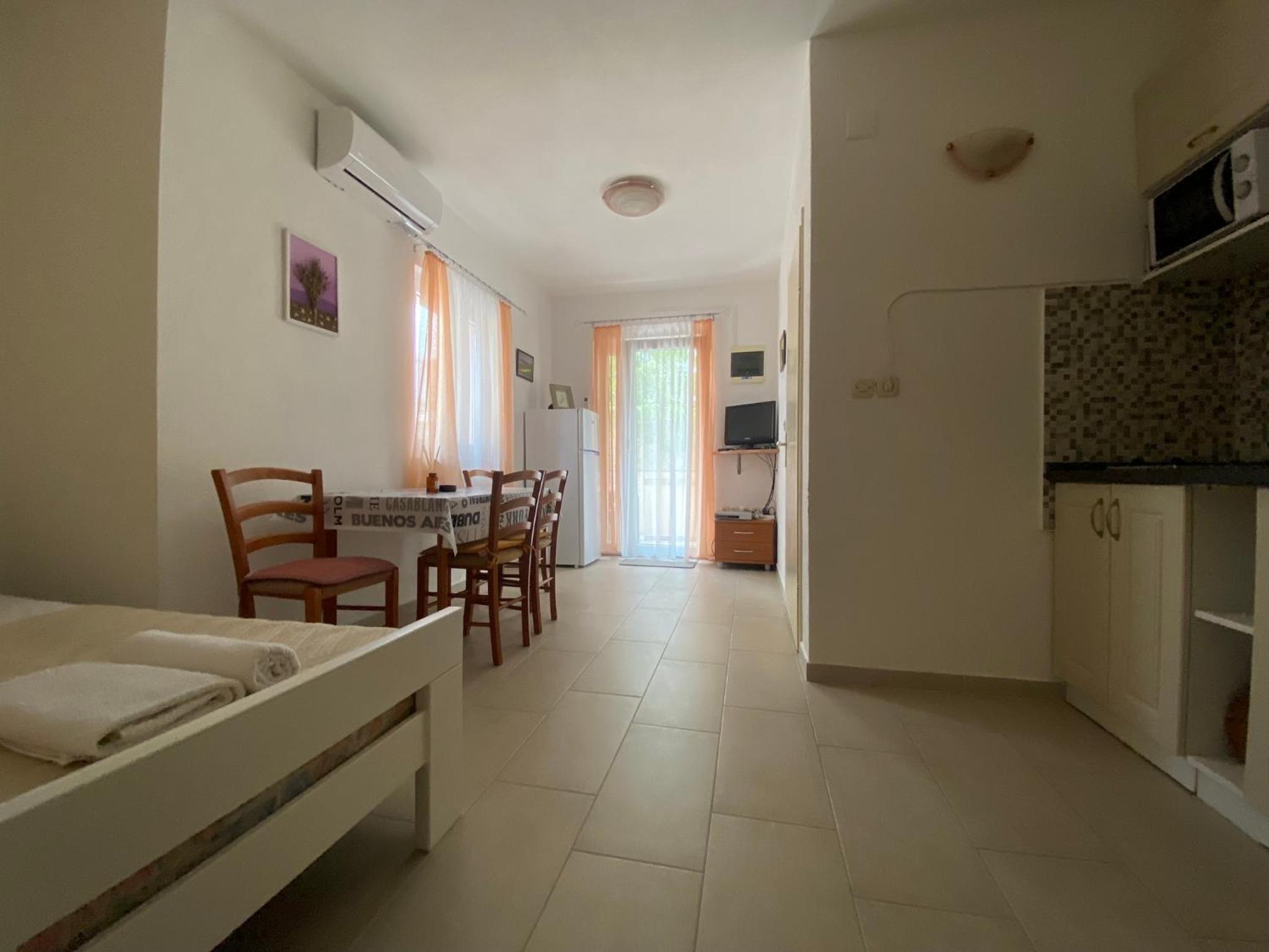 Apartment with Balcony photo 1