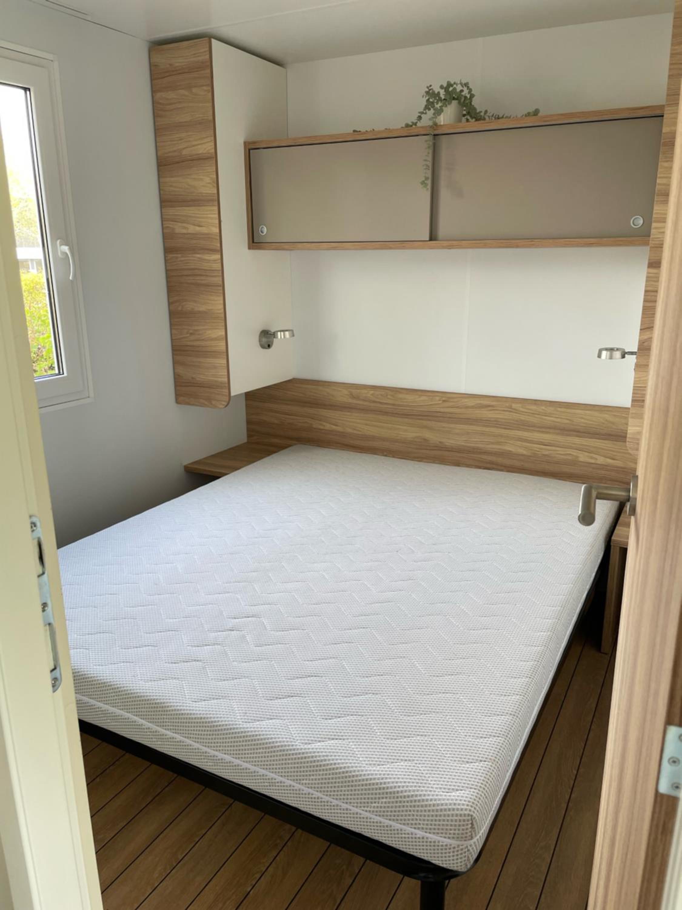 Mobile Home photo 1