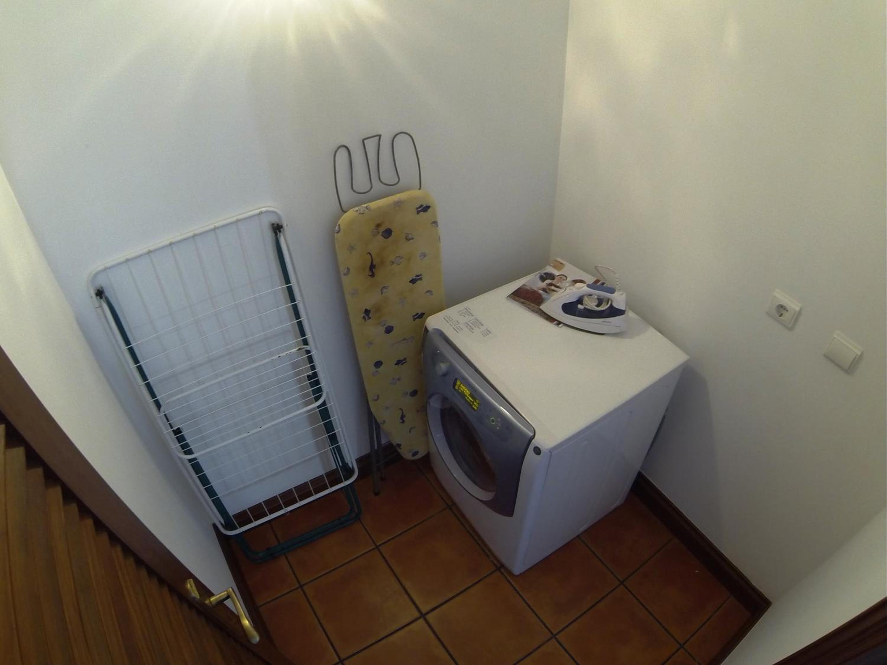 Superior One-Bedroom Apartment - Photo 7