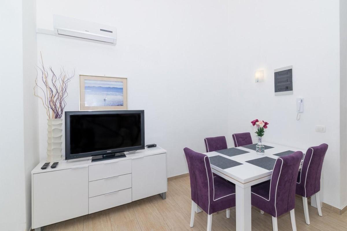 Two-Bedroom Apartment photo 2