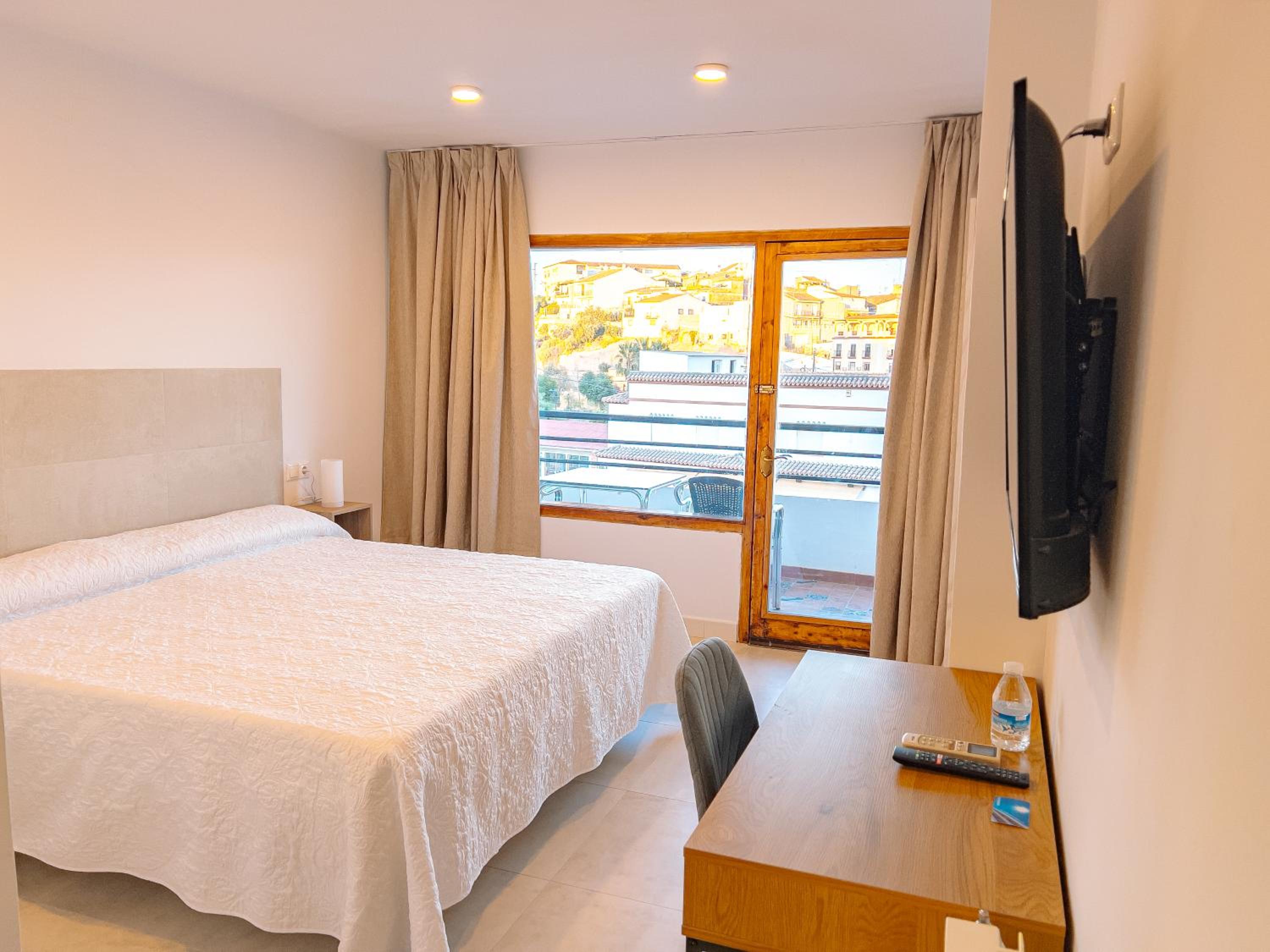 Superior Double or Twin Room with Terrace - Photo 2