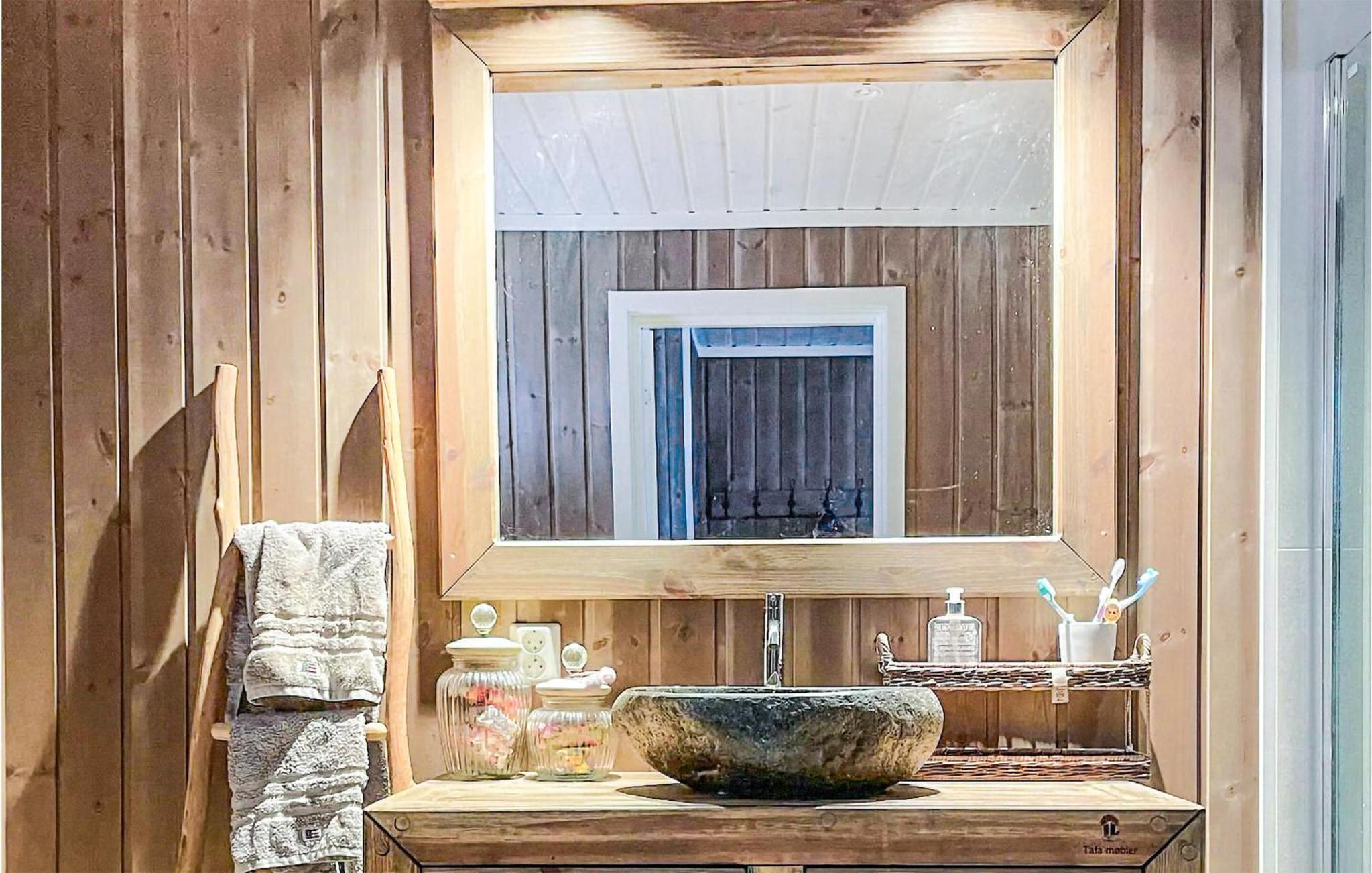 Four-Bedroom Holiday Home photo 3