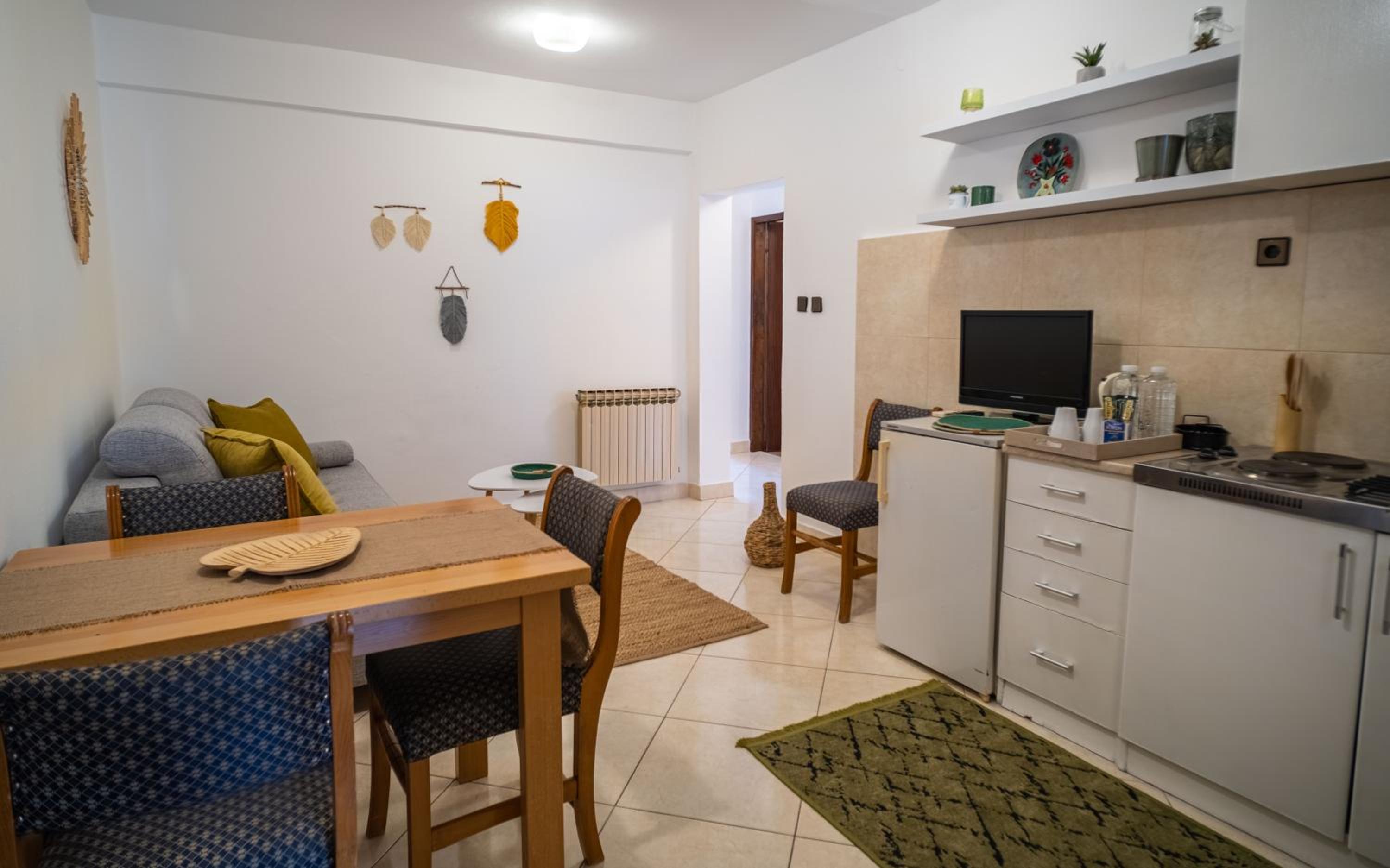 Two-Bedroom Deluxe Apartment photo 2