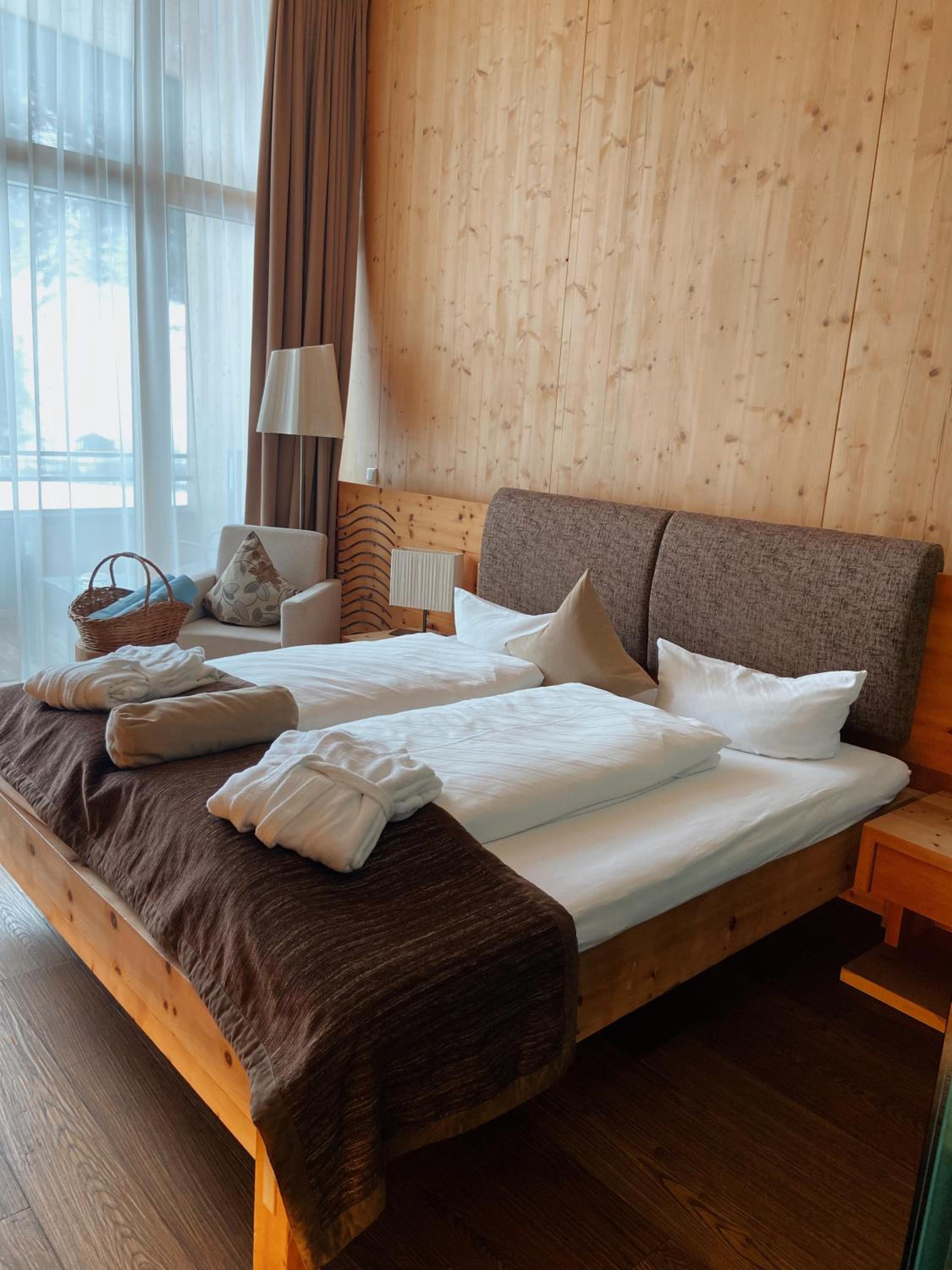 Deluxe Double Room with Balcony - Photo 2