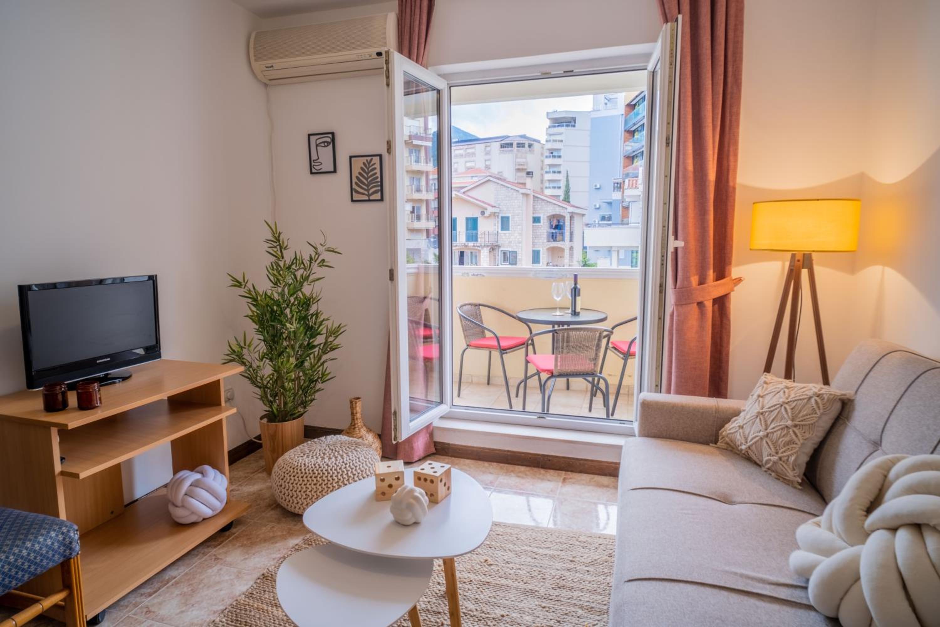 Standard Apartment photo 3