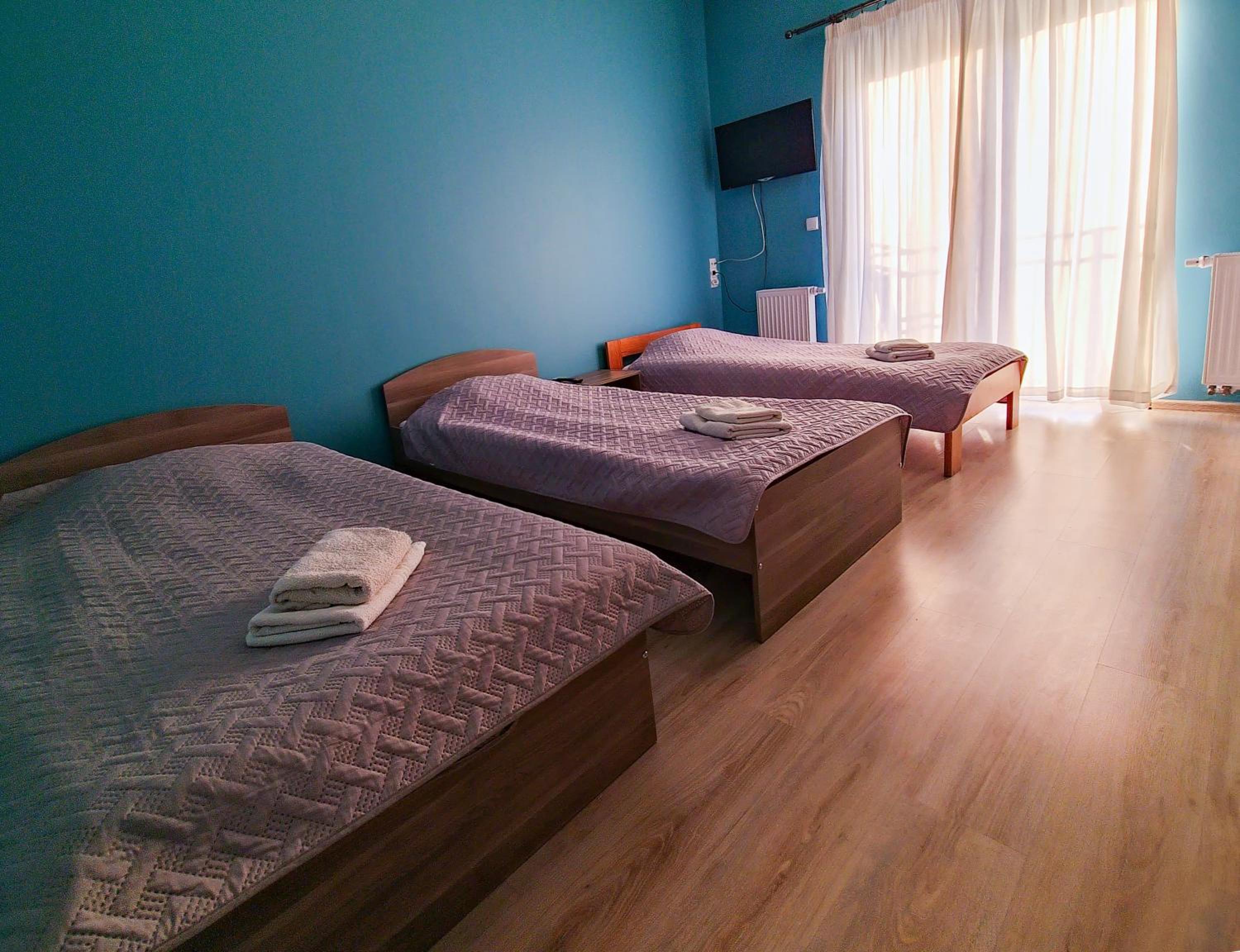 Triple Room with Private Bathroom - Photo 1
