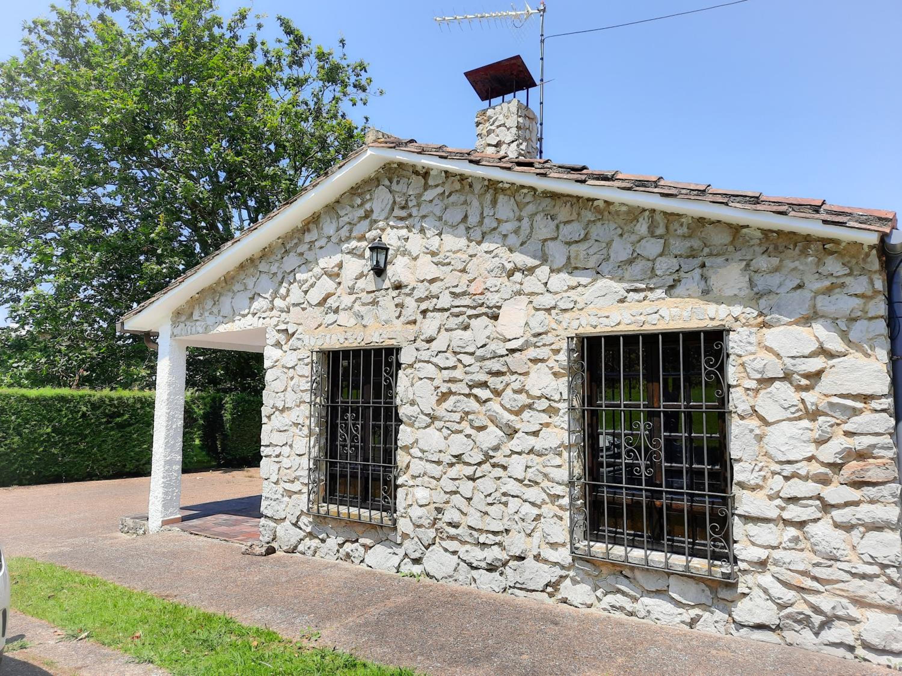 Two-Bedroom House photo 2