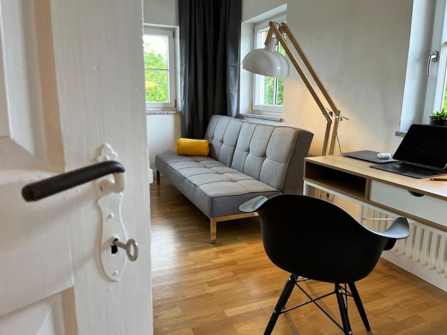 Three-Bedroom Apartment photo 2