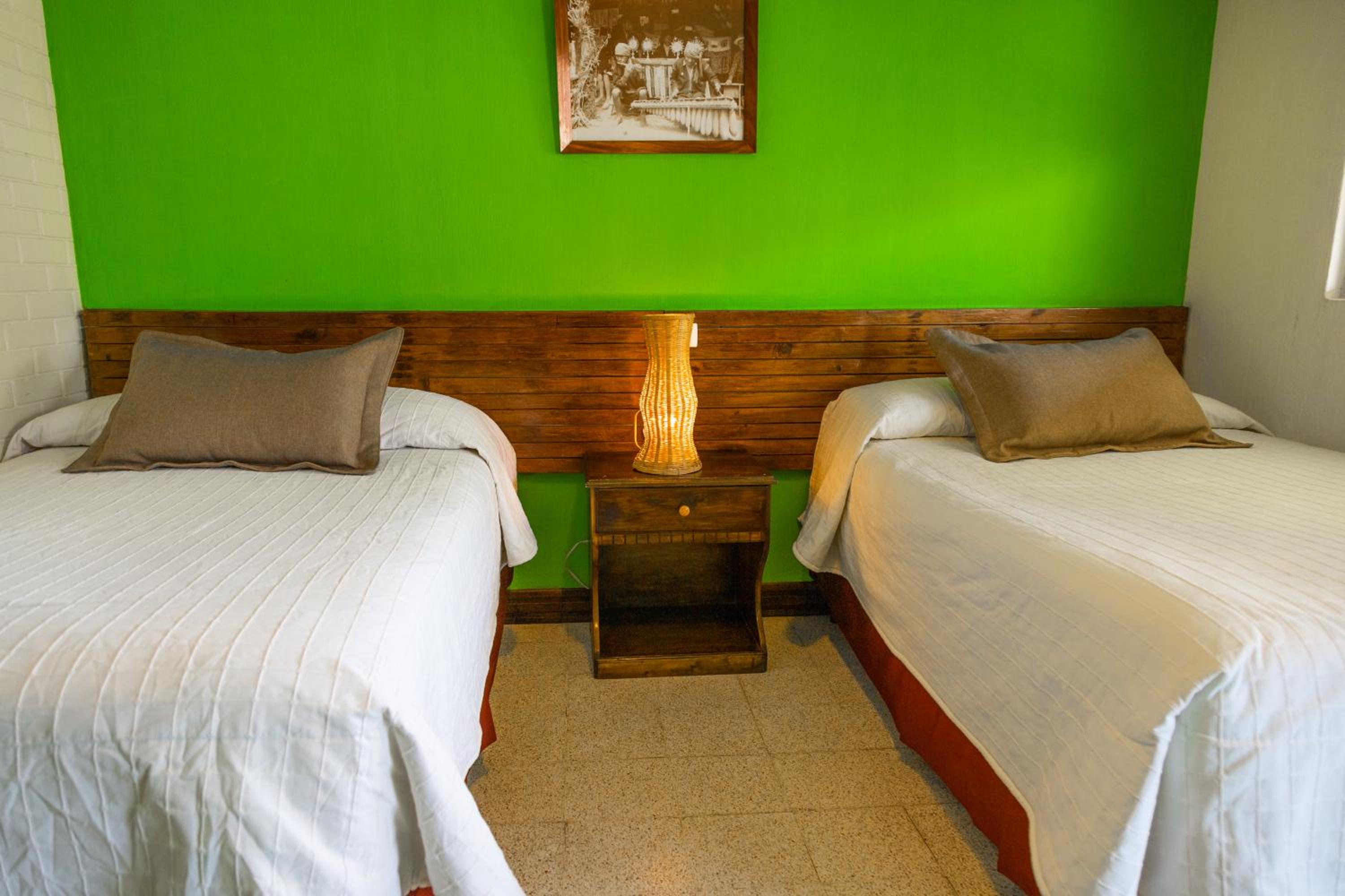 Twin Room with Lake View or Garden View photo 2