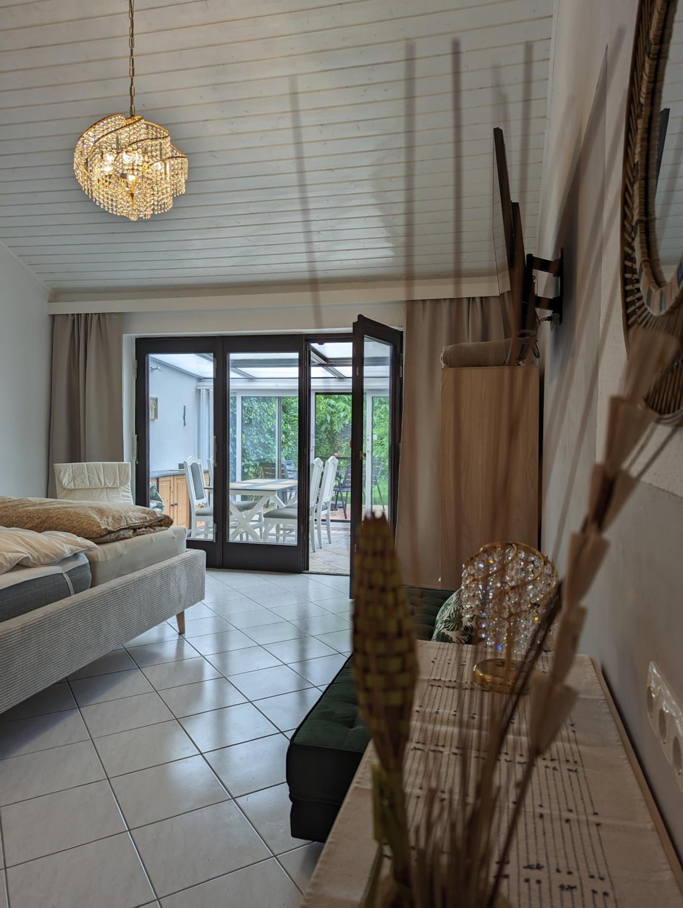 One-Bedroom House photo 3