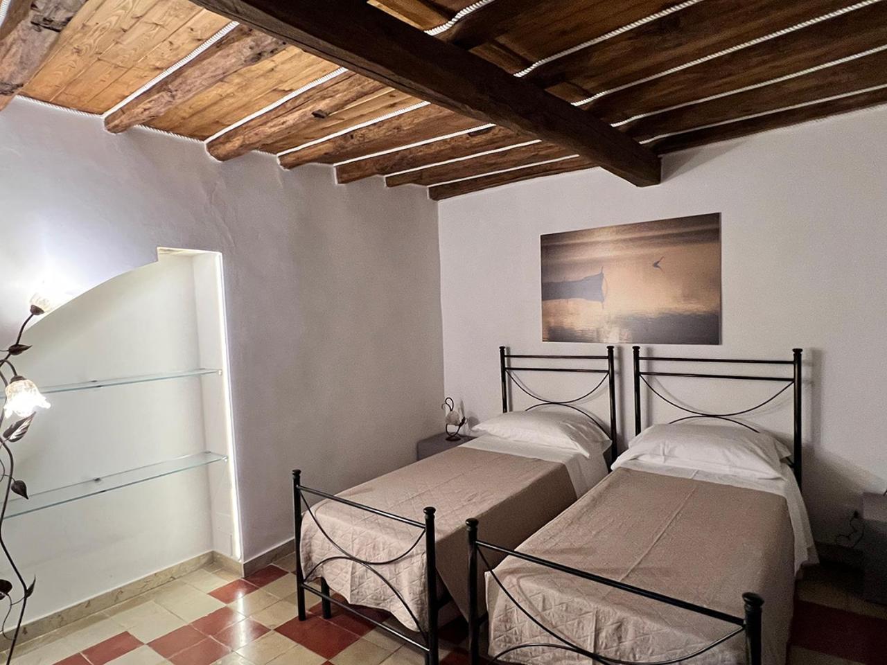Two-Bedroom House photo 3