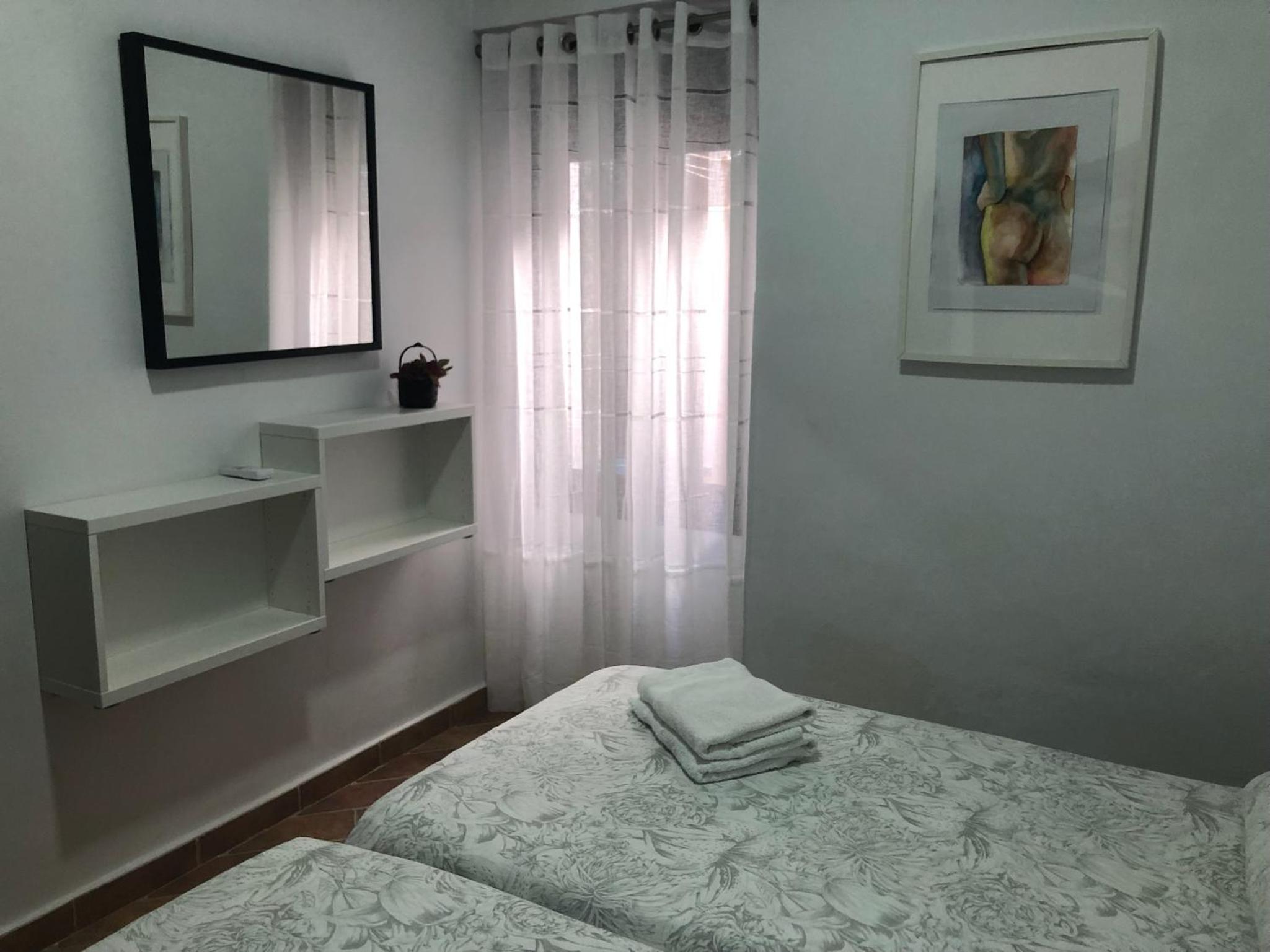 Apartamento de Dos Habitaciones Planta Baja