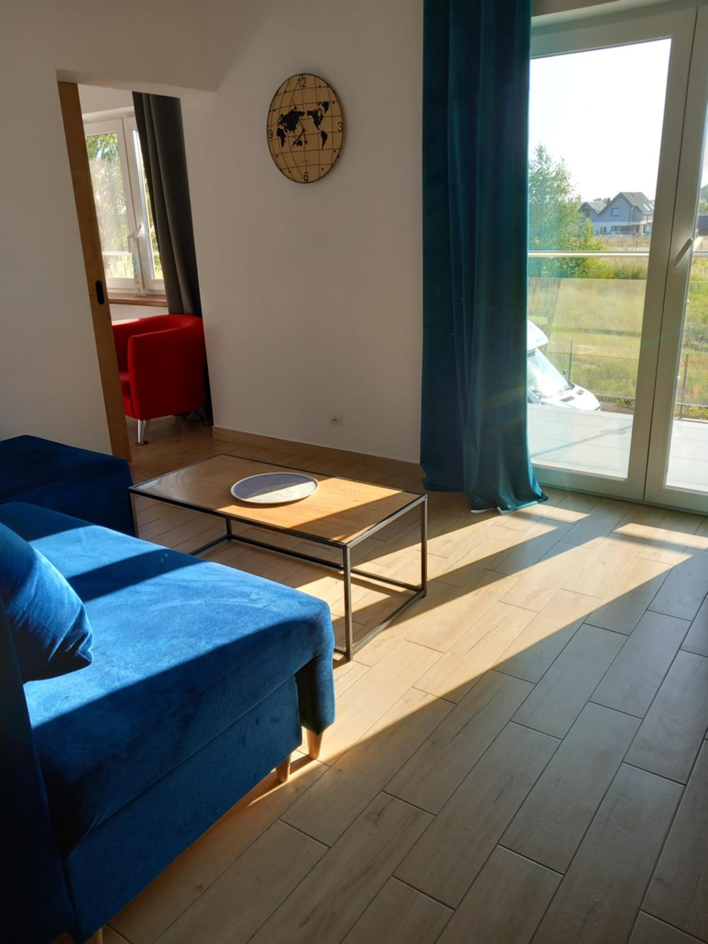 One-Bedroom Apartment - Photo 2