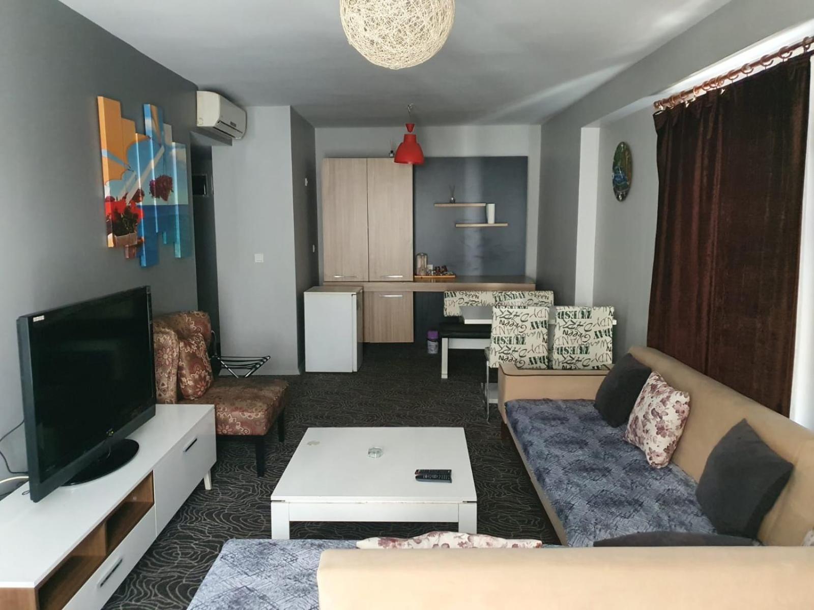 Economy Quadruple Room with Shared Bathroom photo 1