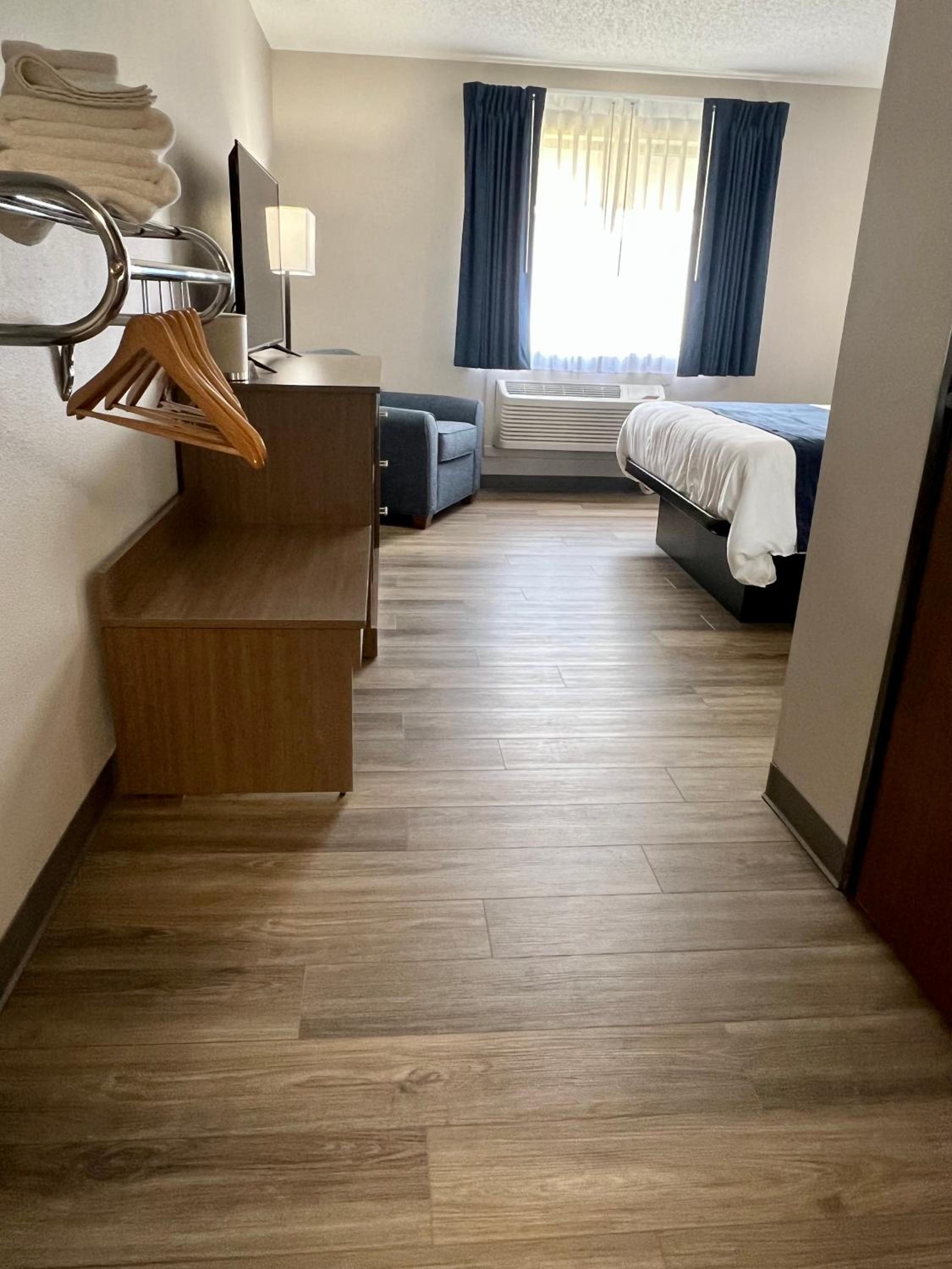 Hilltop Inn & Suites, 사진 5