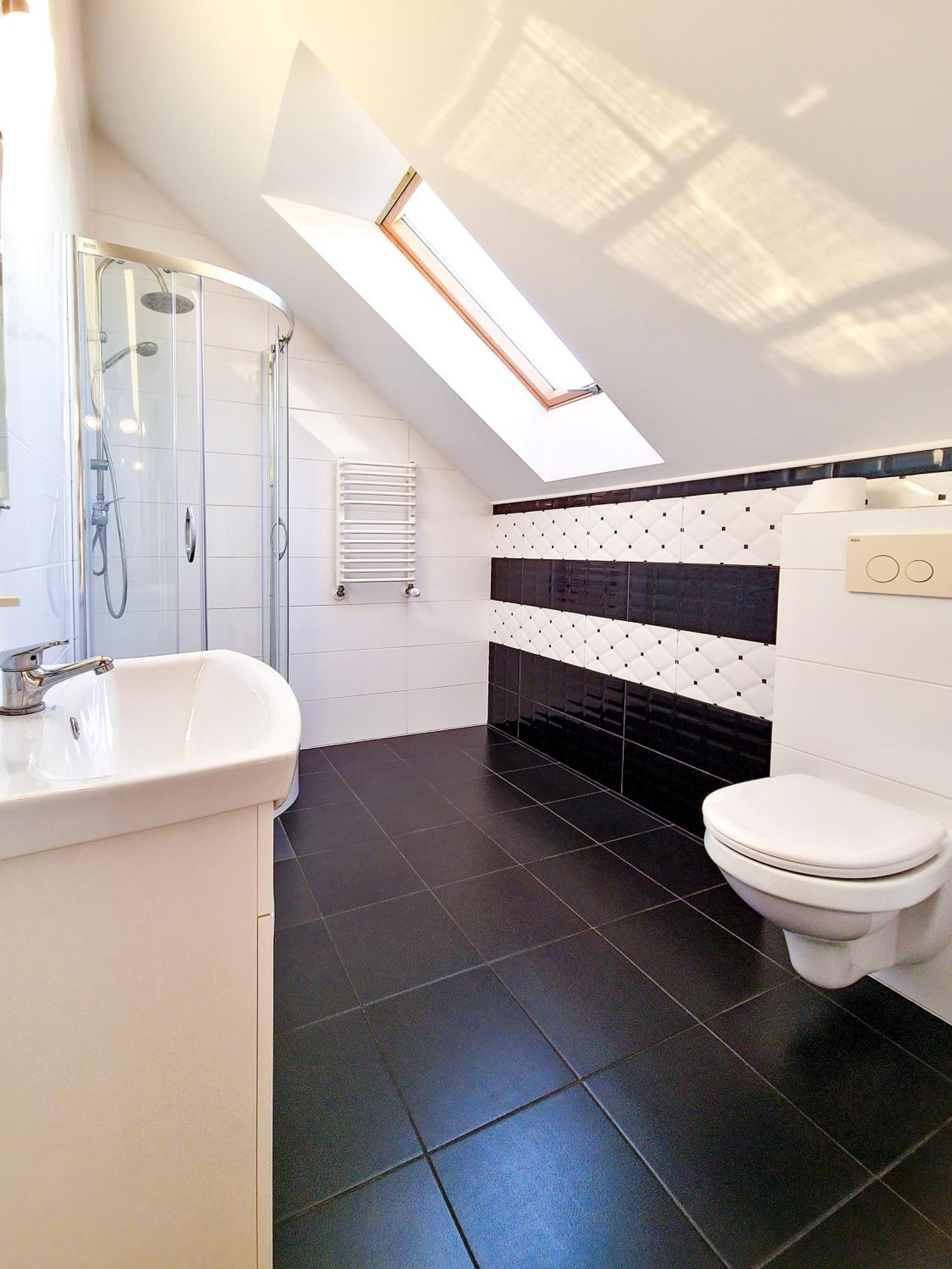 Double Room - Photo 11