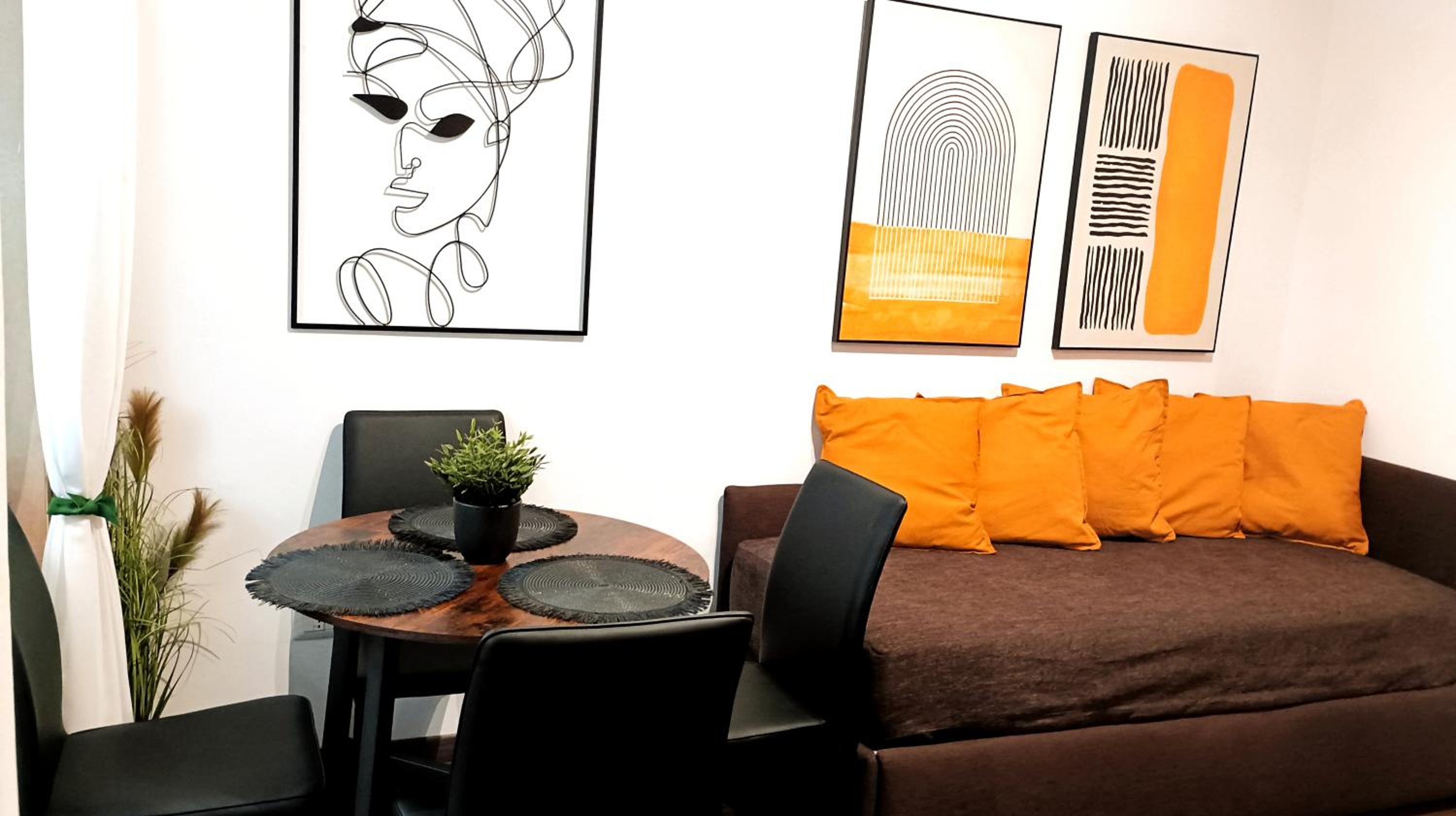 One-Bedroom Apartment