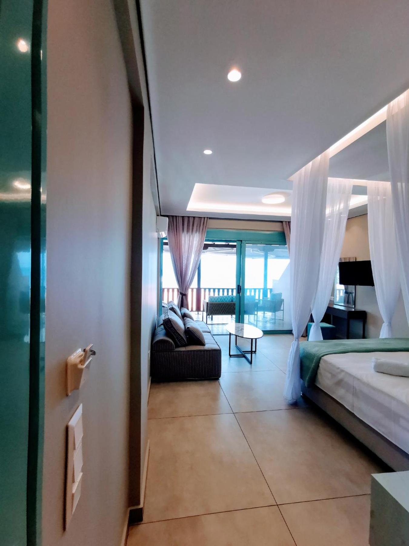 Suite with Sea View