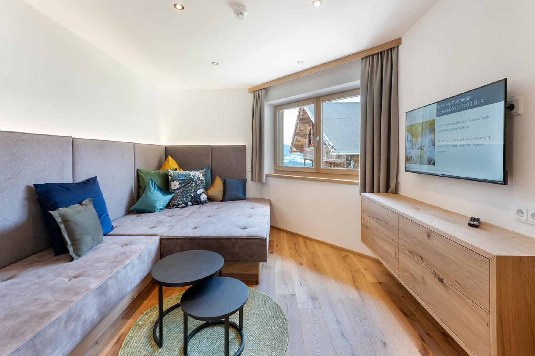 Two-Bedroom Suite - Photo 6
