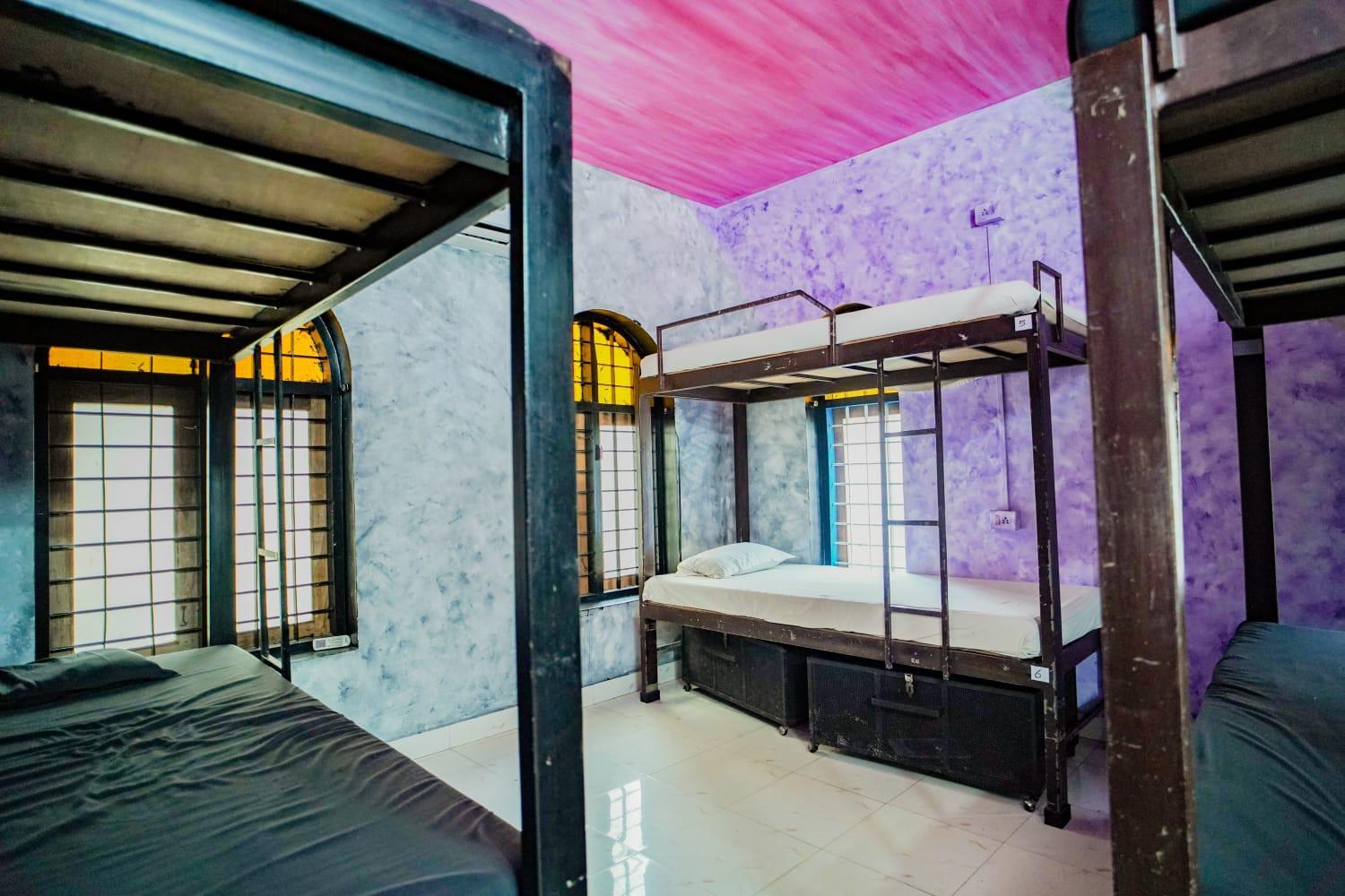 Bed in 6-Bed Female Dormitory Room photo 1