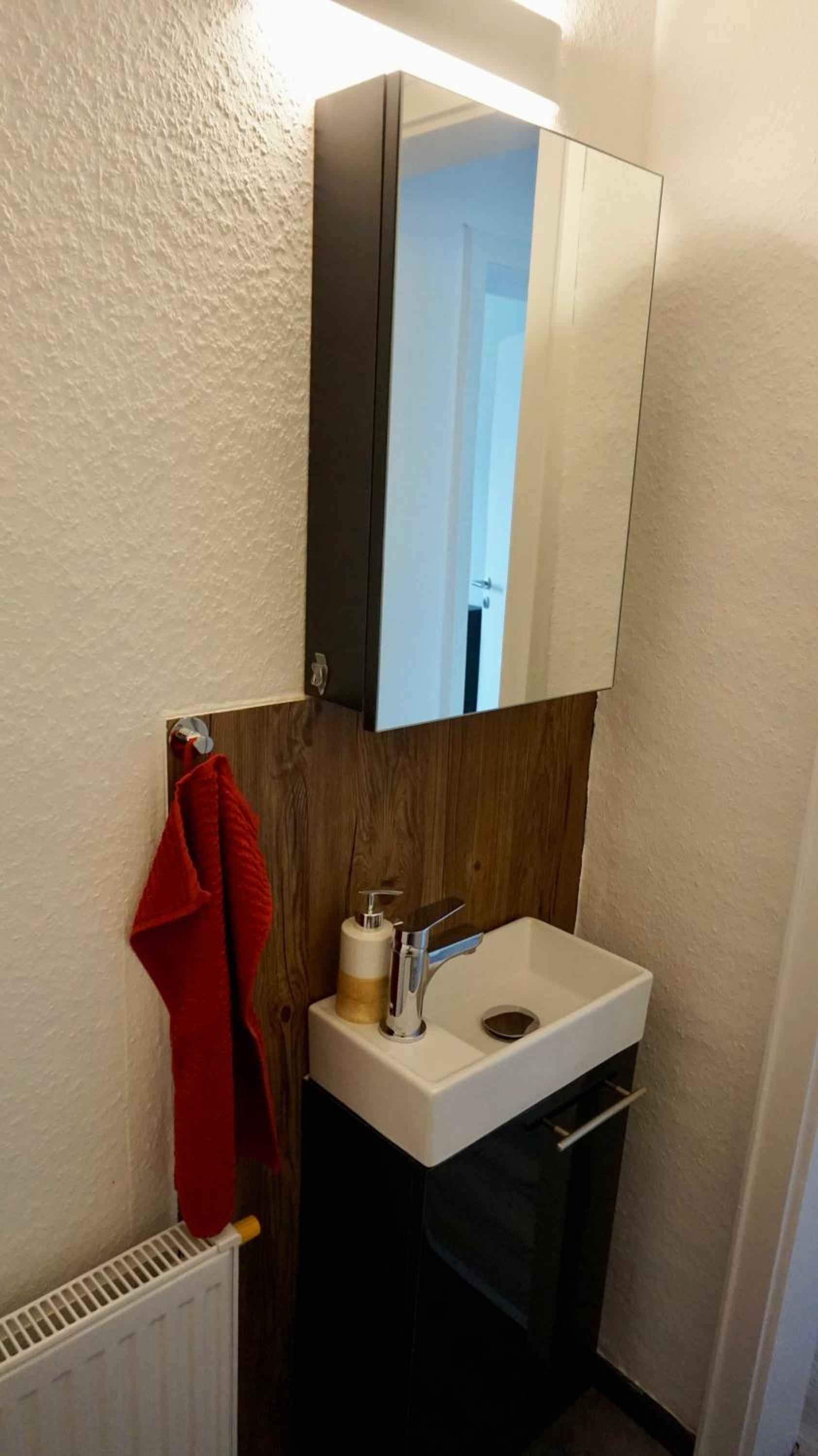 Apartment With Shower photo 3