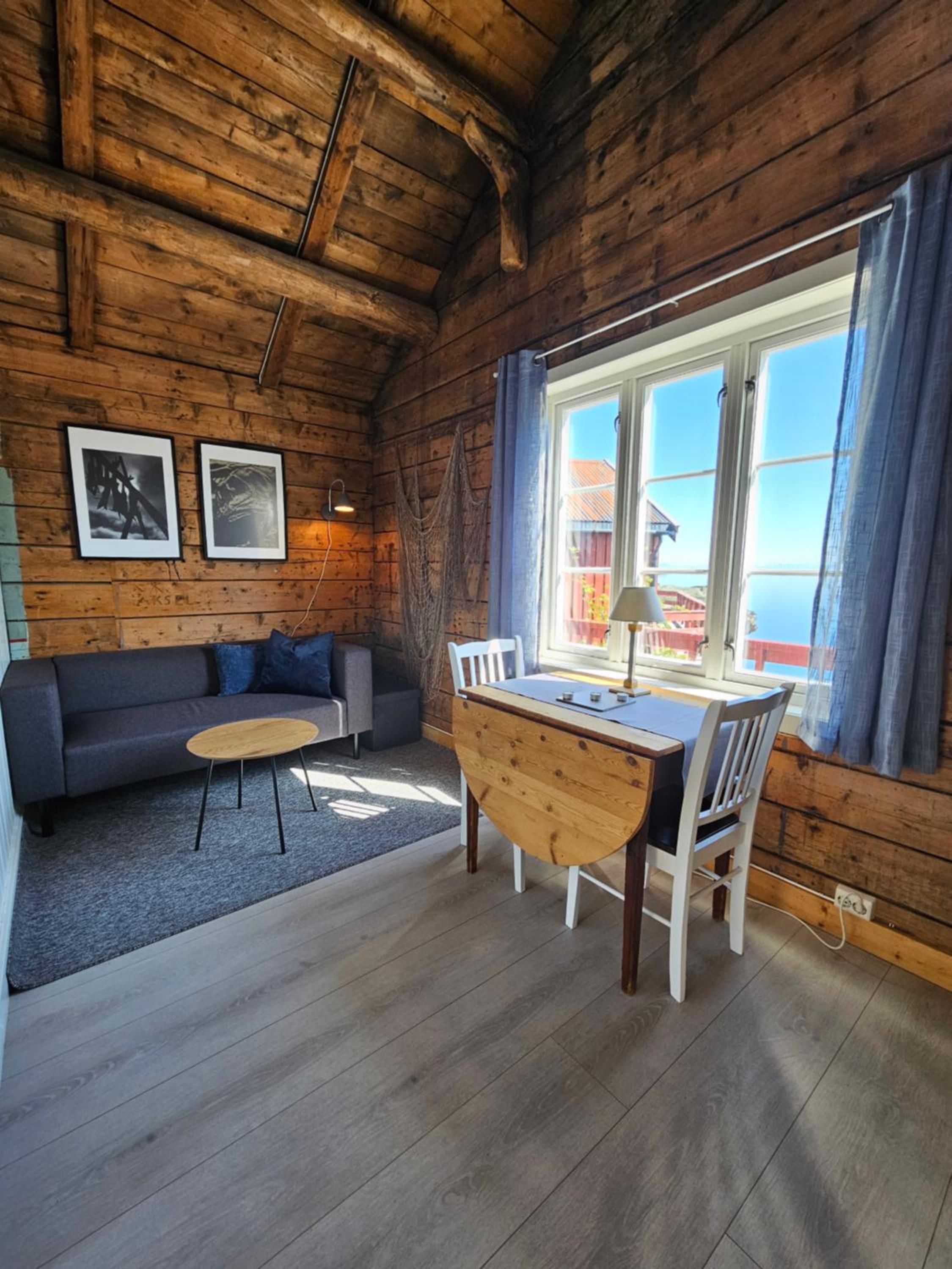 Sea View One-Bedroom Cottage photo 1