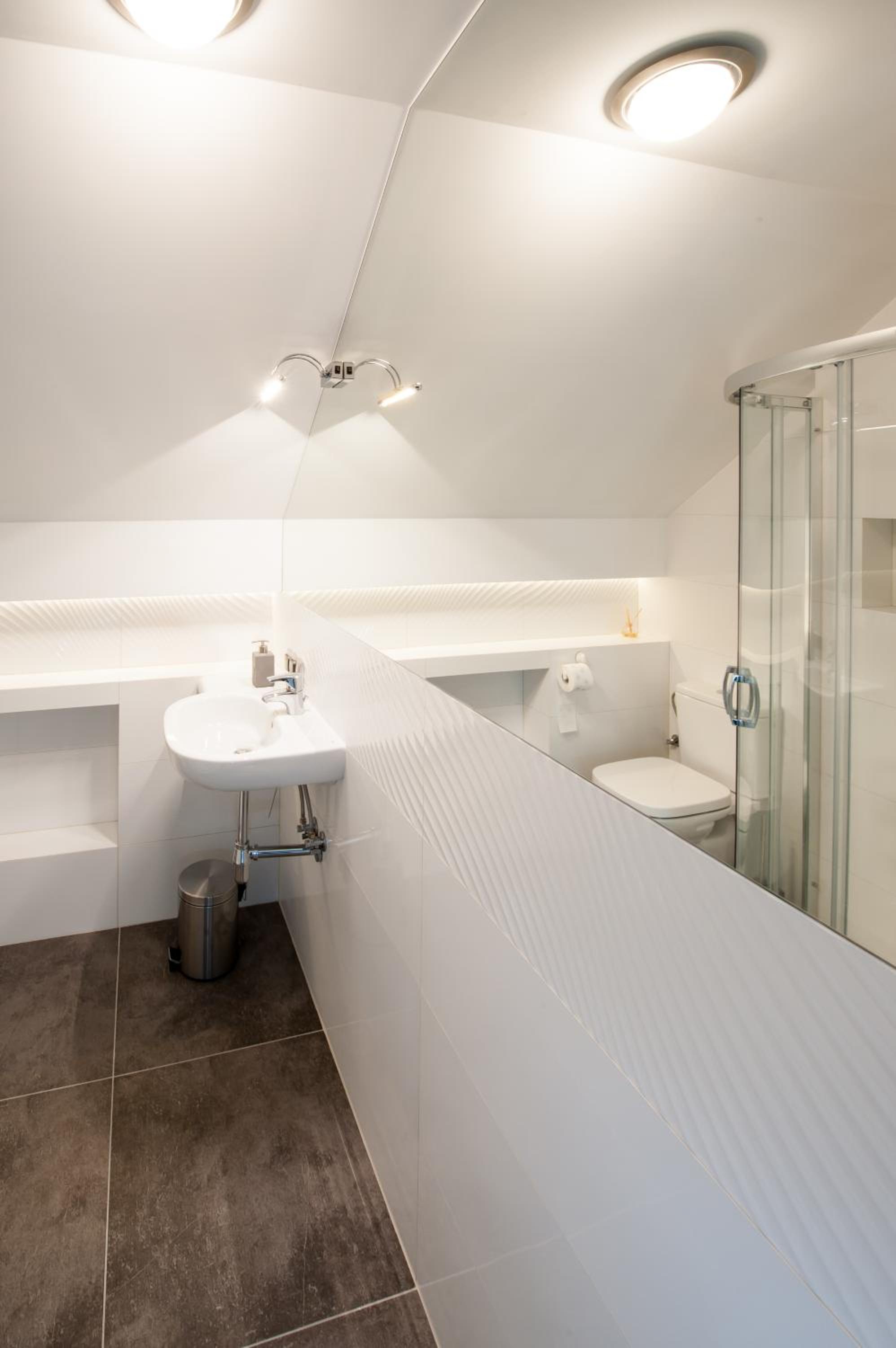 Standard Double or Twin Room with Balcony - Photo 3