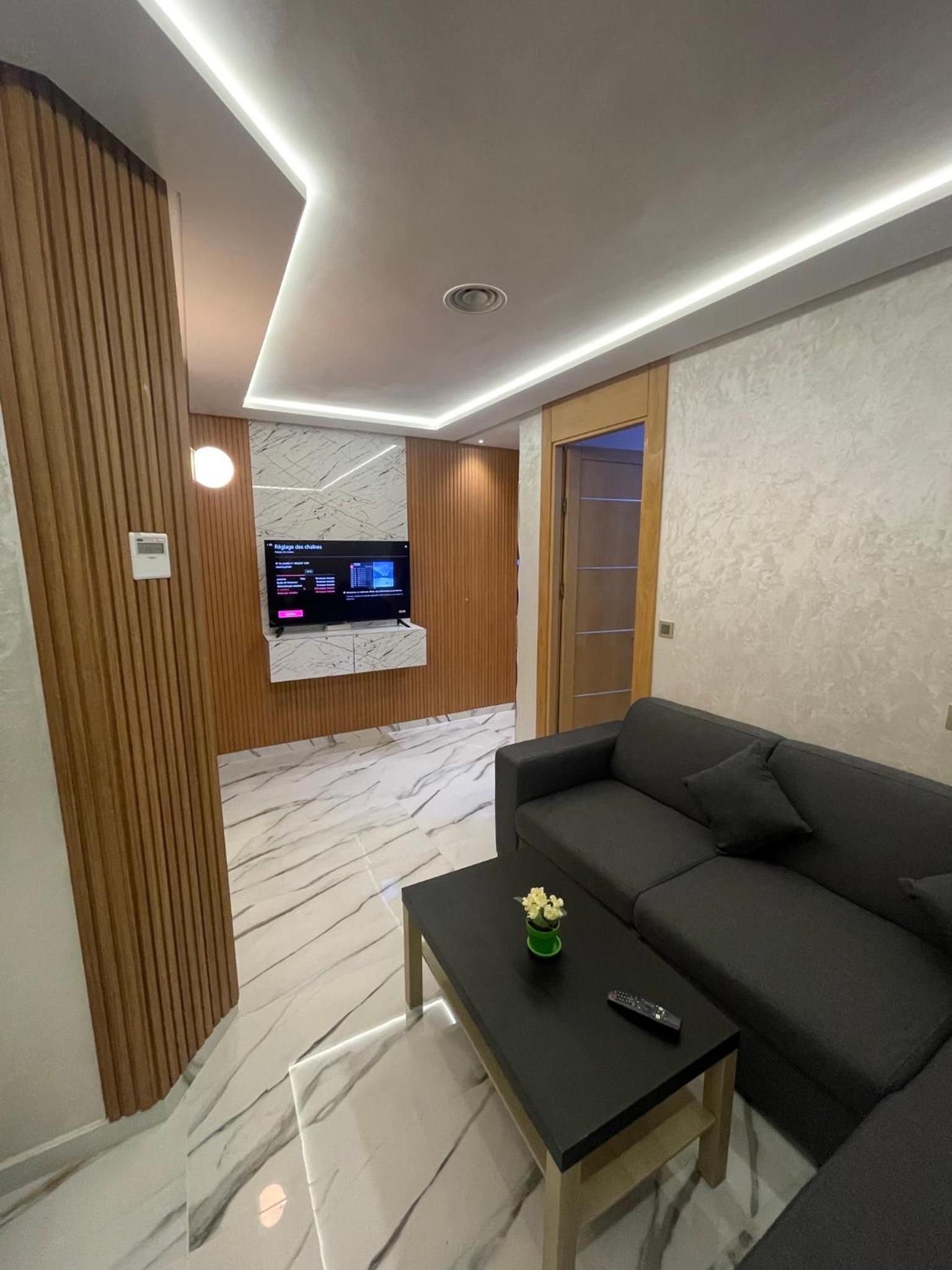 One-Bedroom Apartment - Photo 16