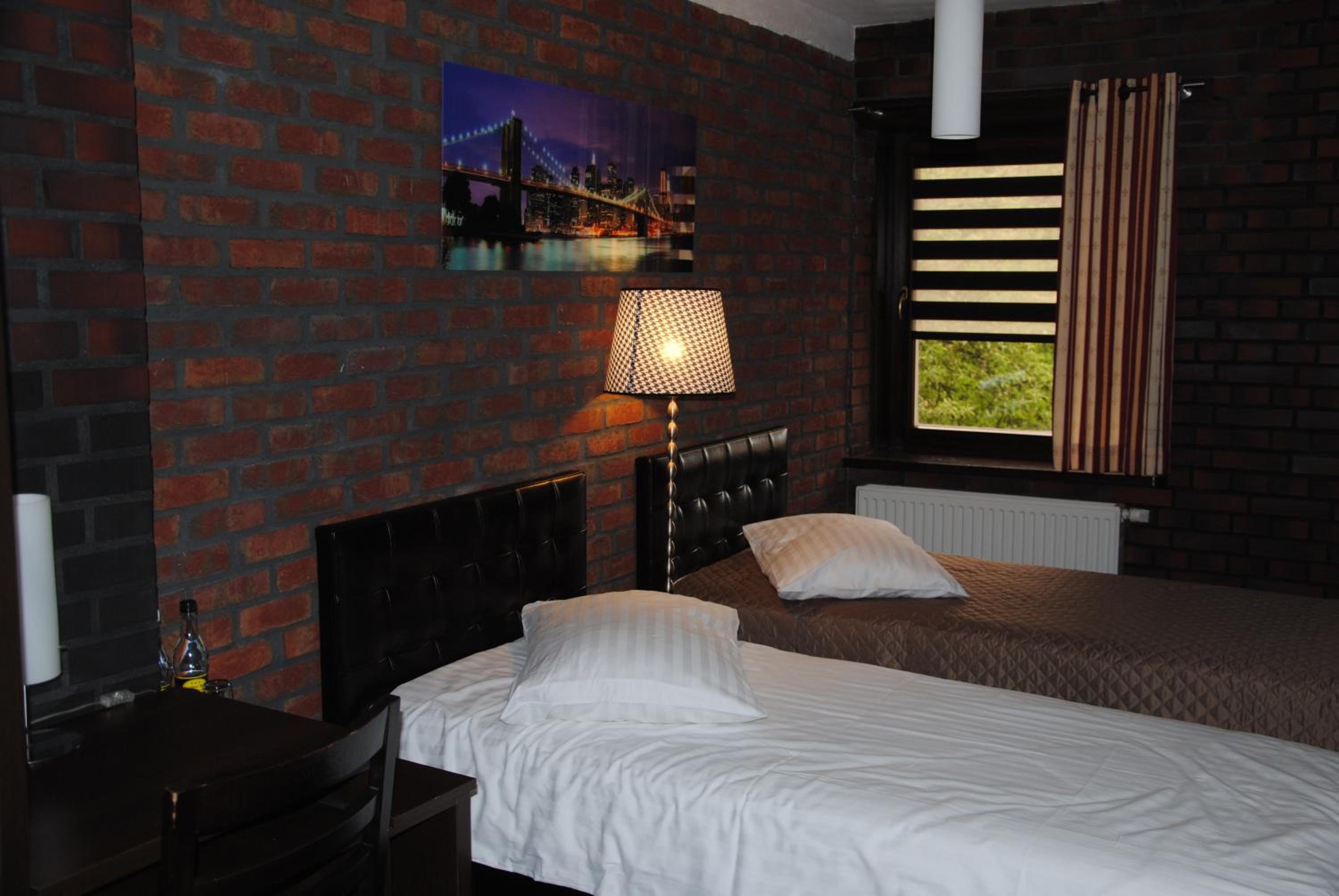 Double Room - Photo 5