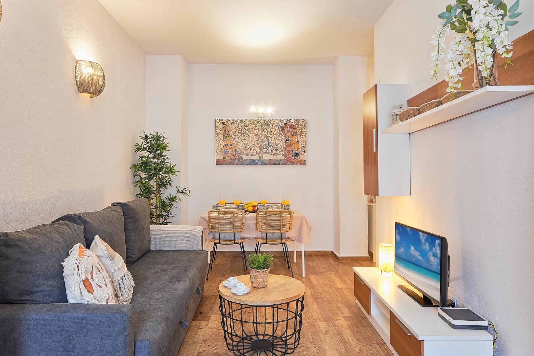 One-Bedroom Apartment