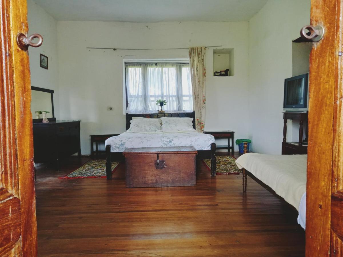 Family Room photo 1