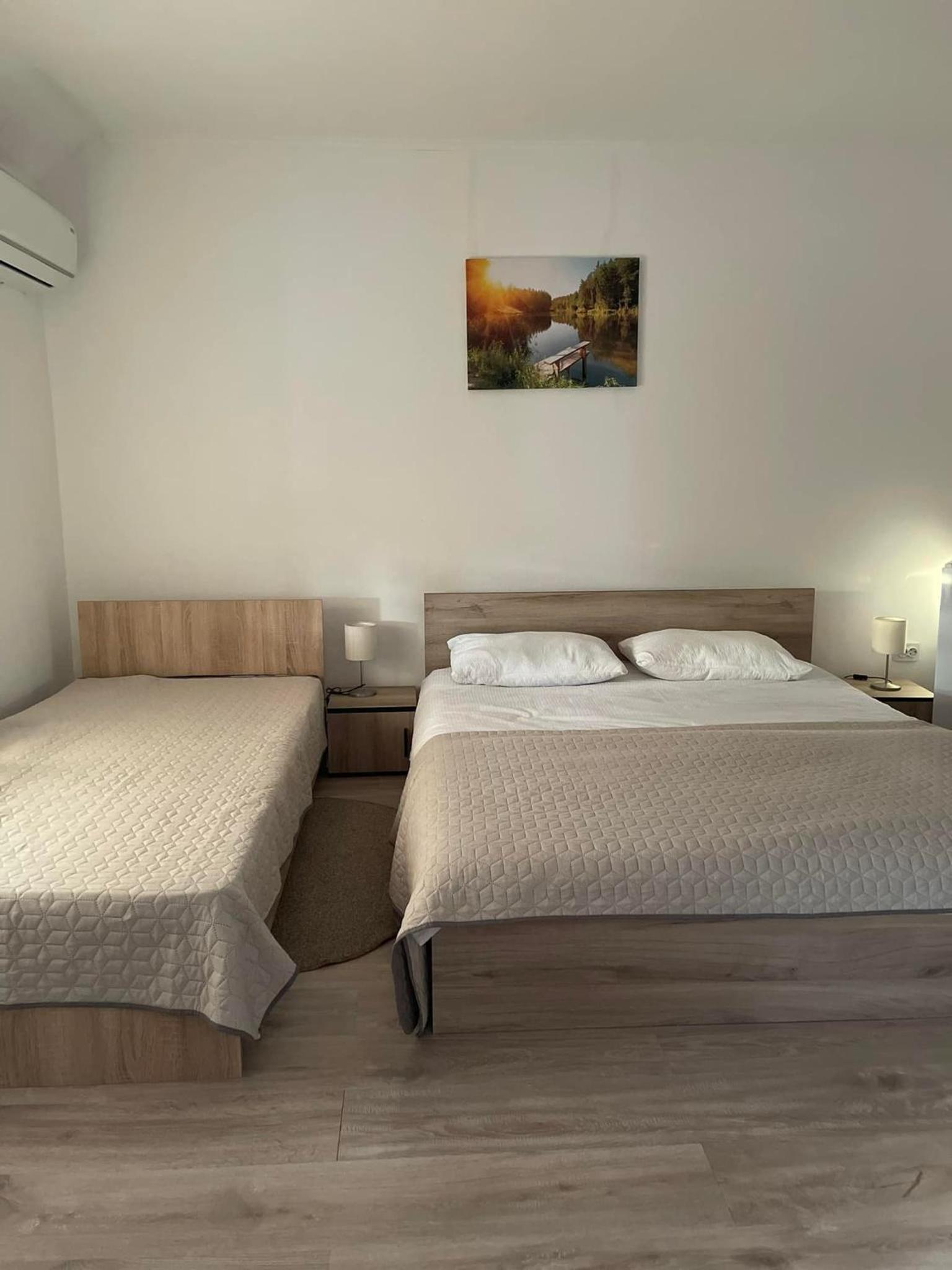 Double Room with Private Bathroom photo 1