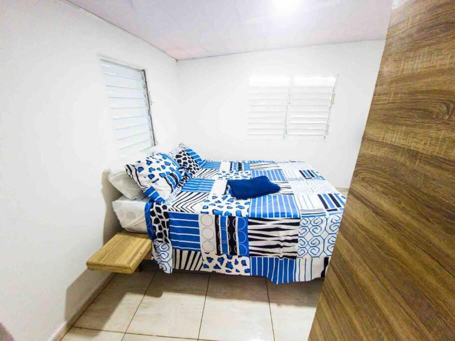 Three-Bedroom House photo 2