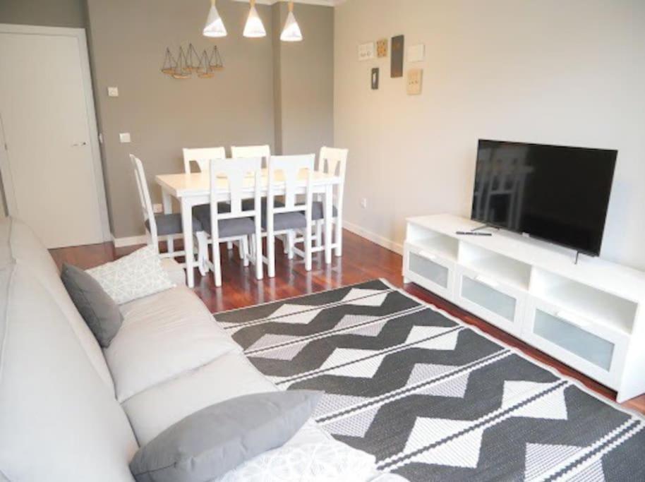 Two-Bedroom Apartment photo 2