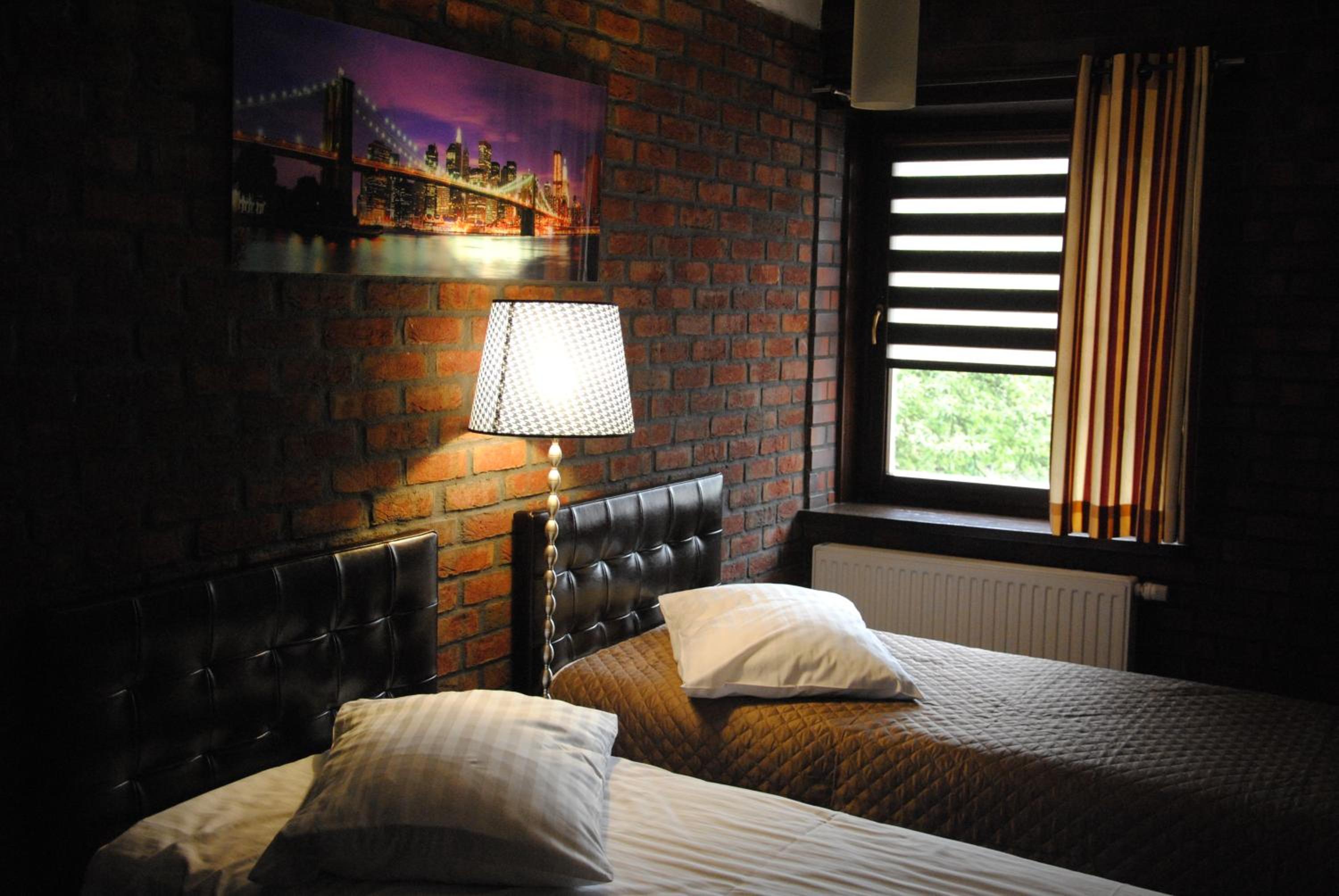 Double Room - Photo 10