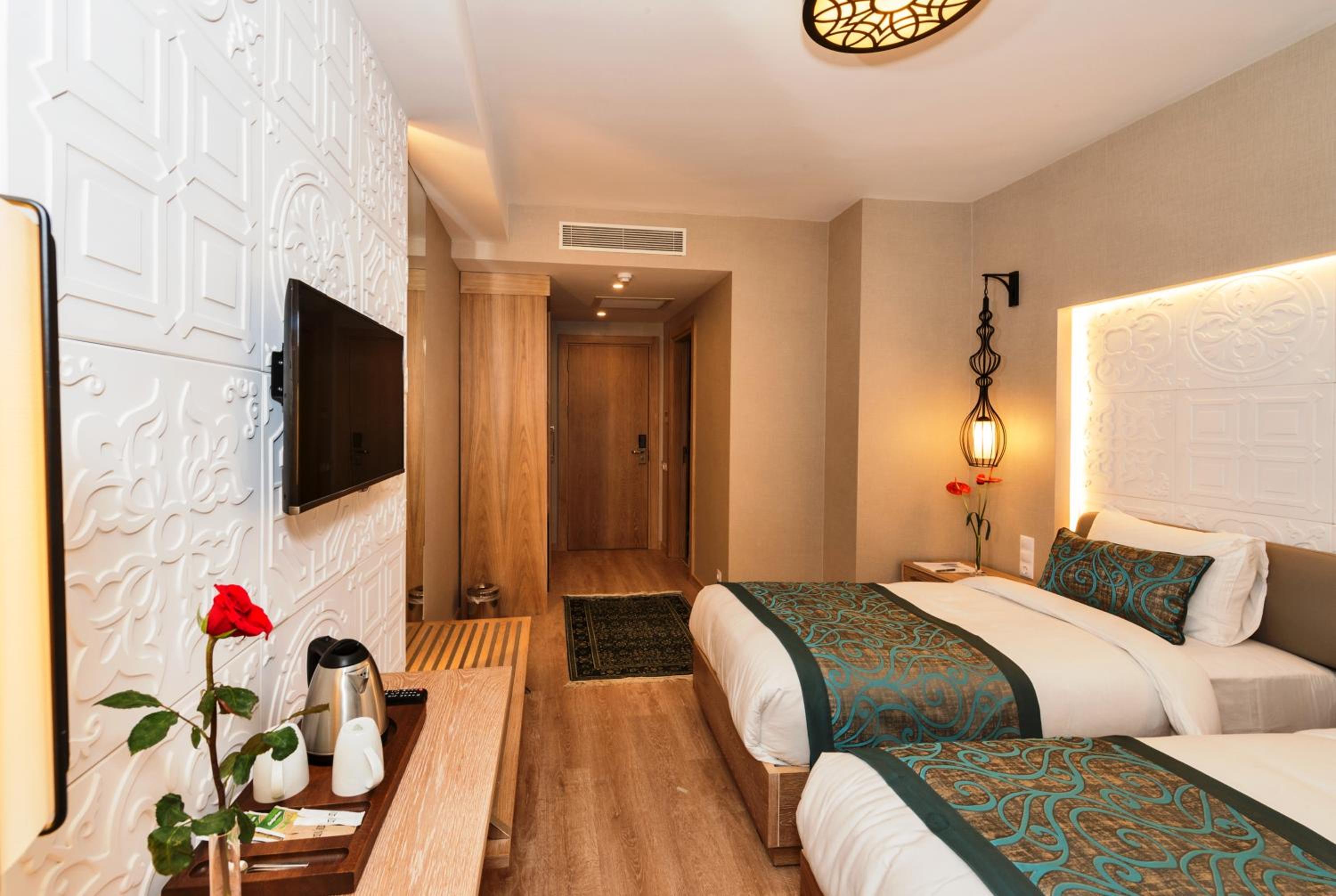 Standard Double or Twin Room photo 1