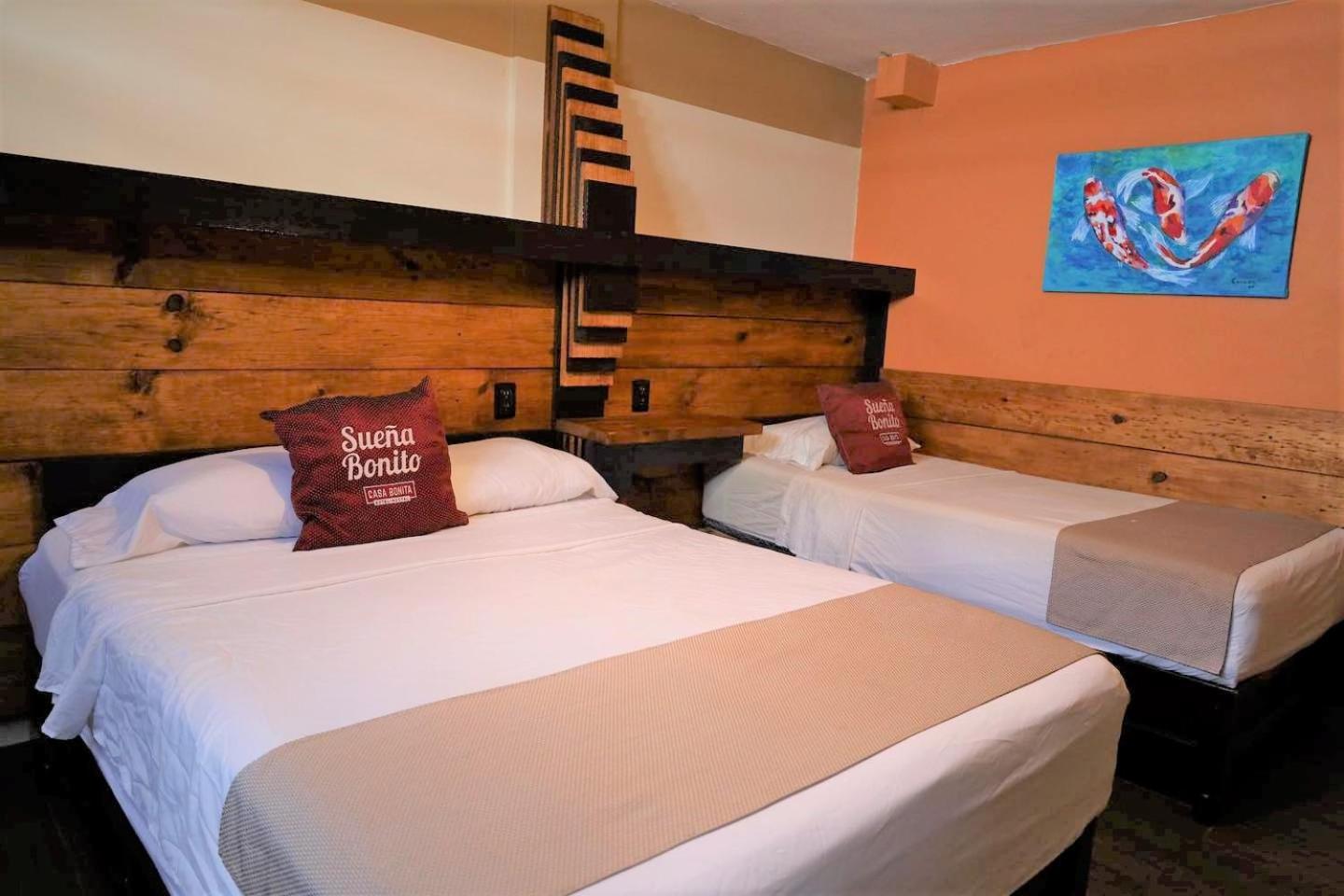 Family Room - Photo 2