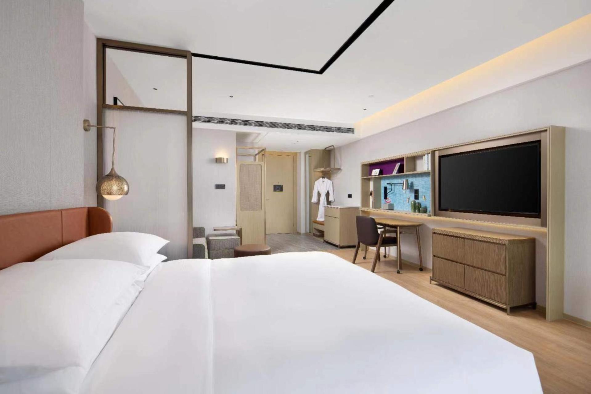 Comfort King Room