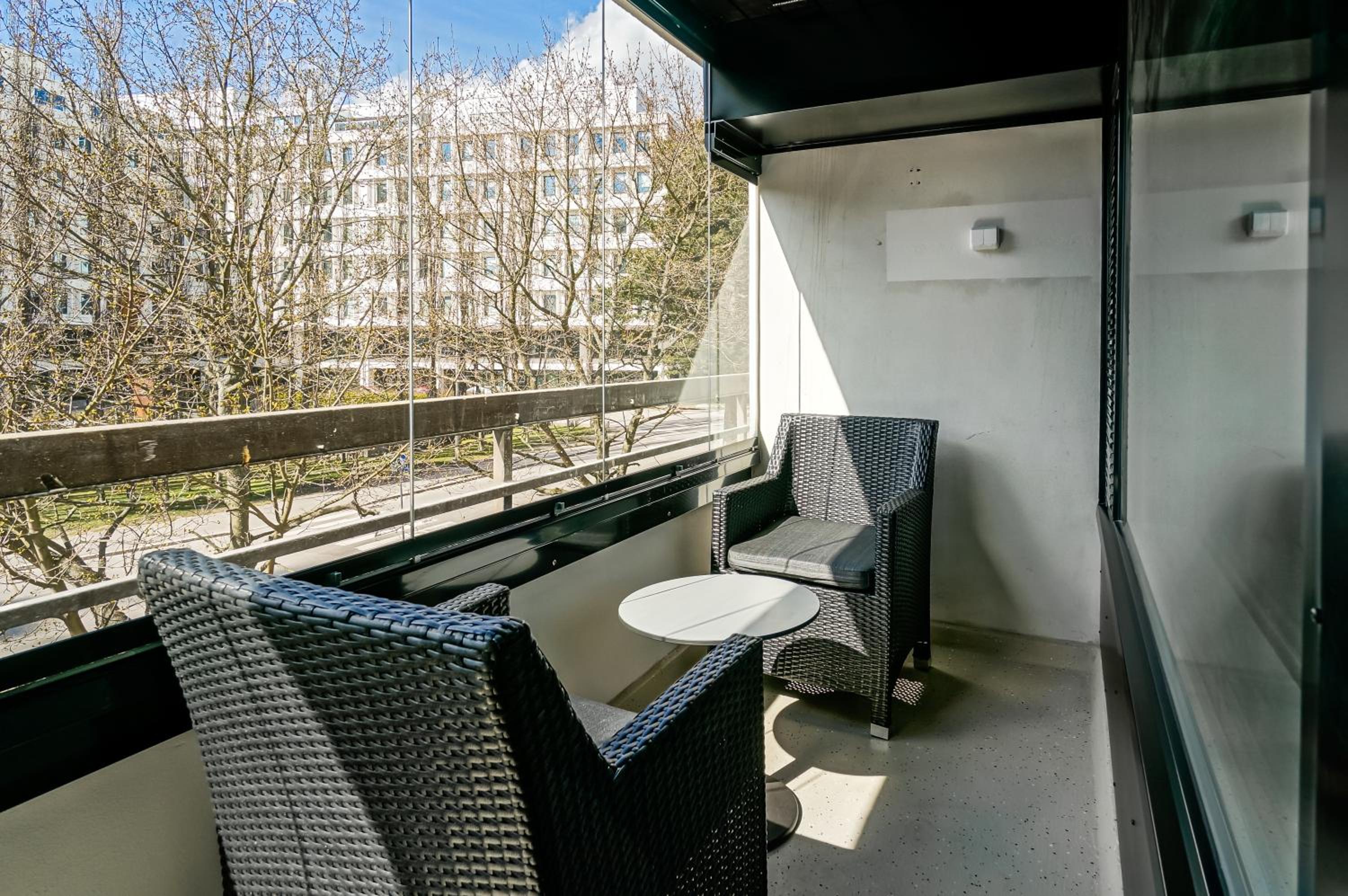 One-Bedroom Apartment with Balcony photo 3