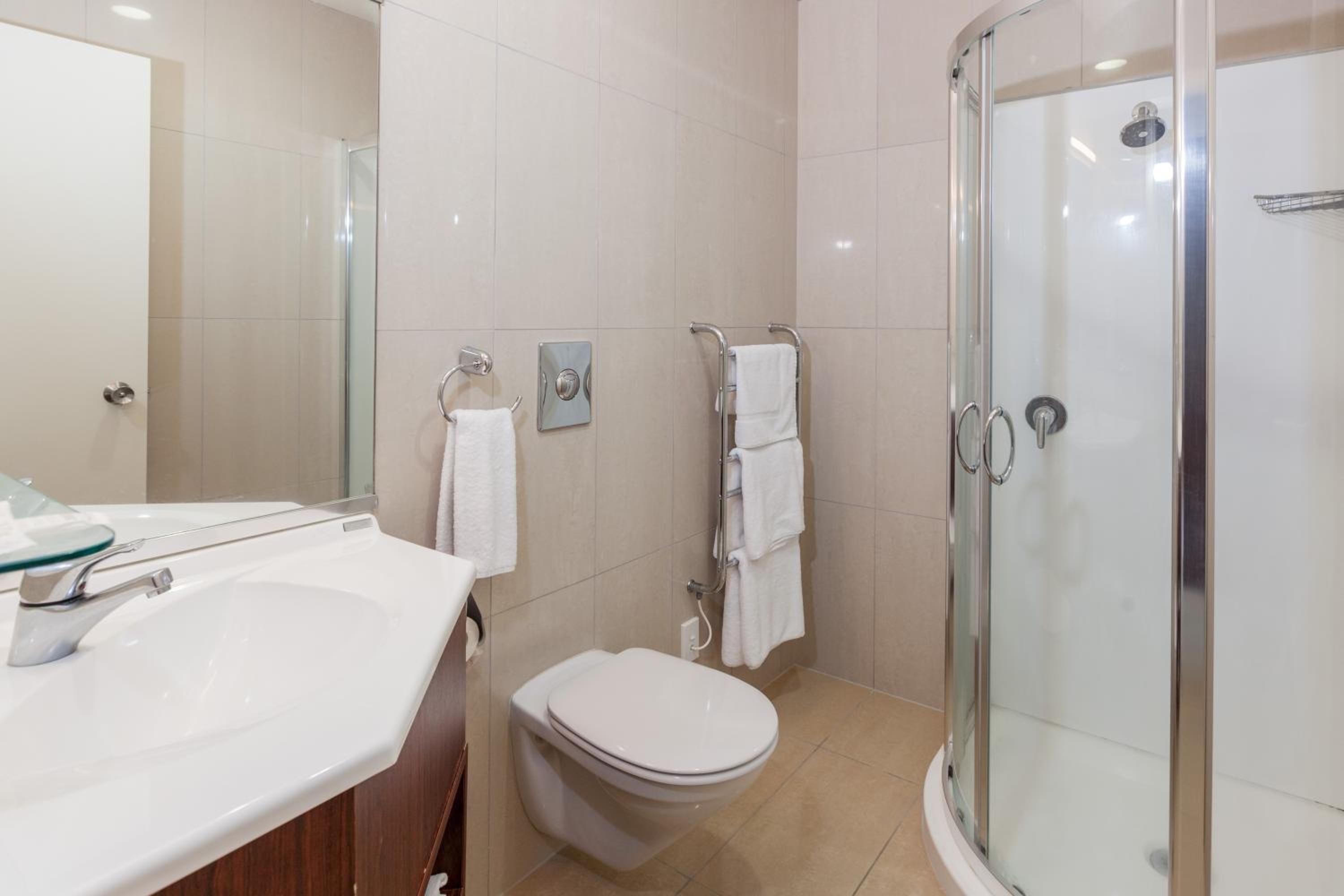 Deluxe Double or Twin Room - Photo 3
