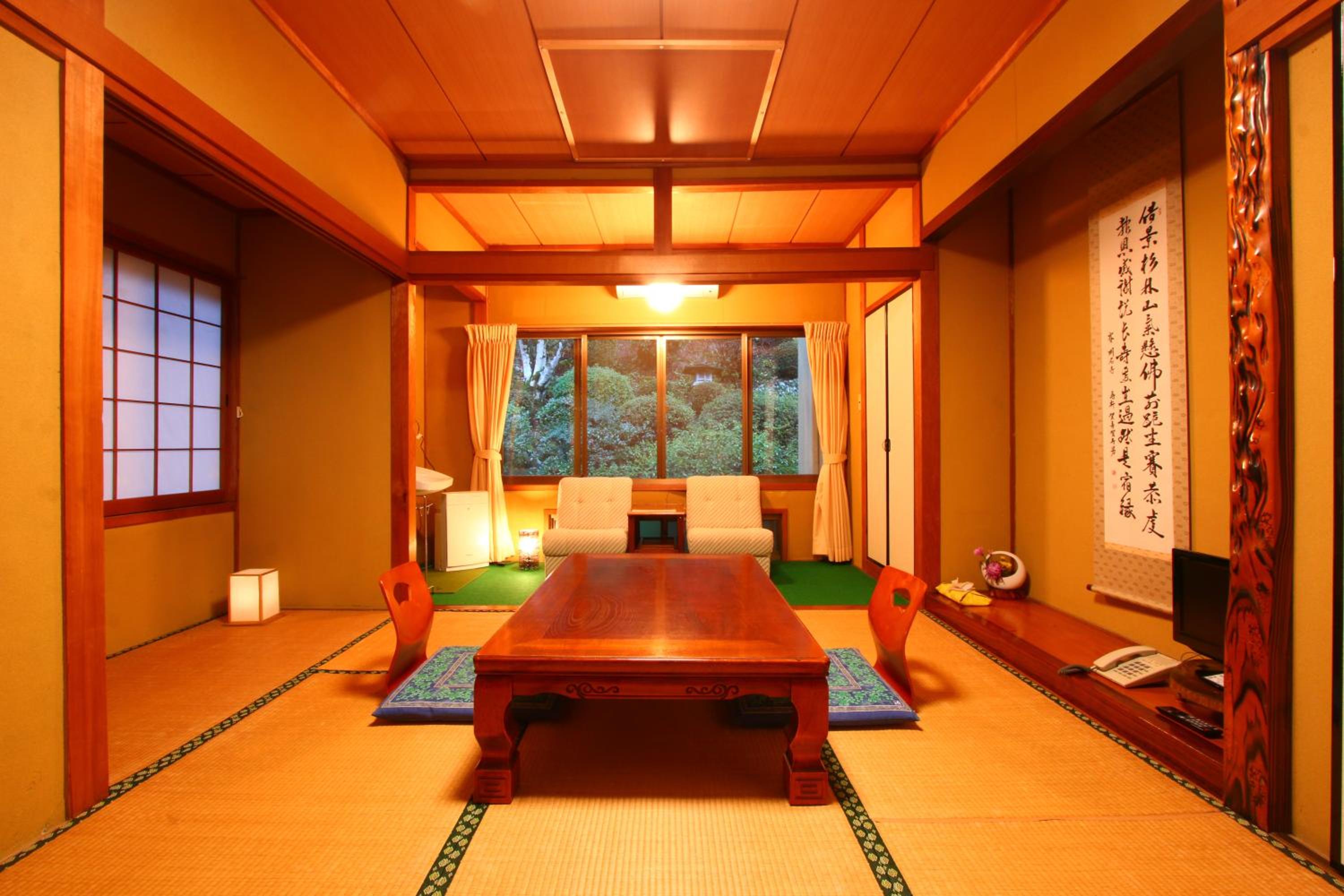 Japanese-Style Room
